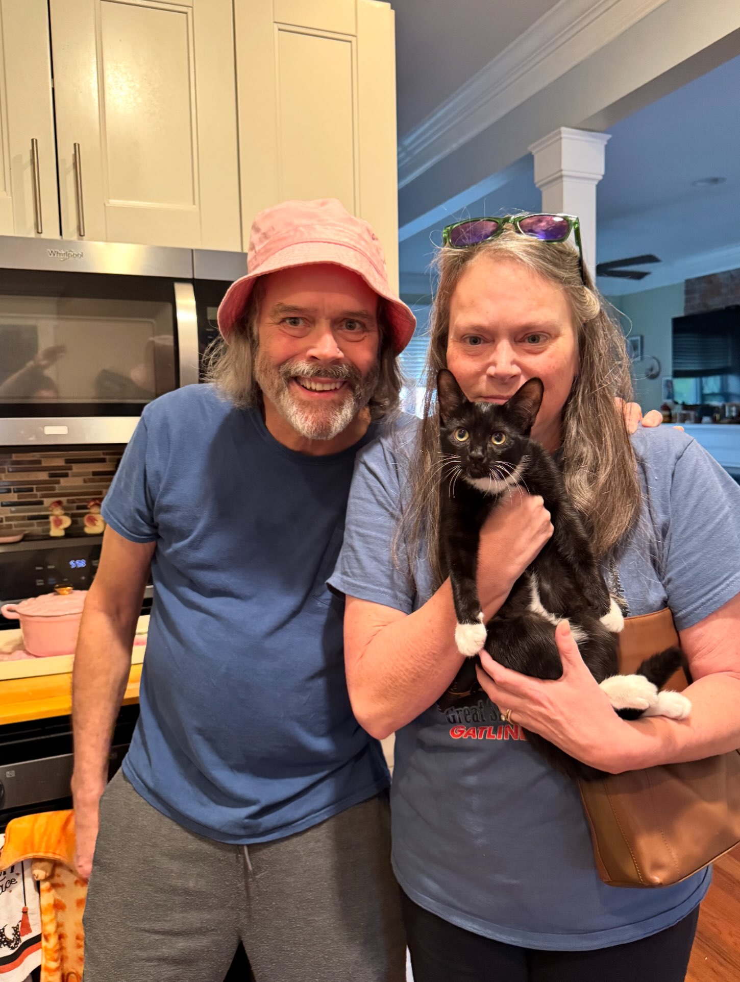 Our sweet Dove went to his forever home!!! 🐱🎉 His family is in love with him! Adoption 456!