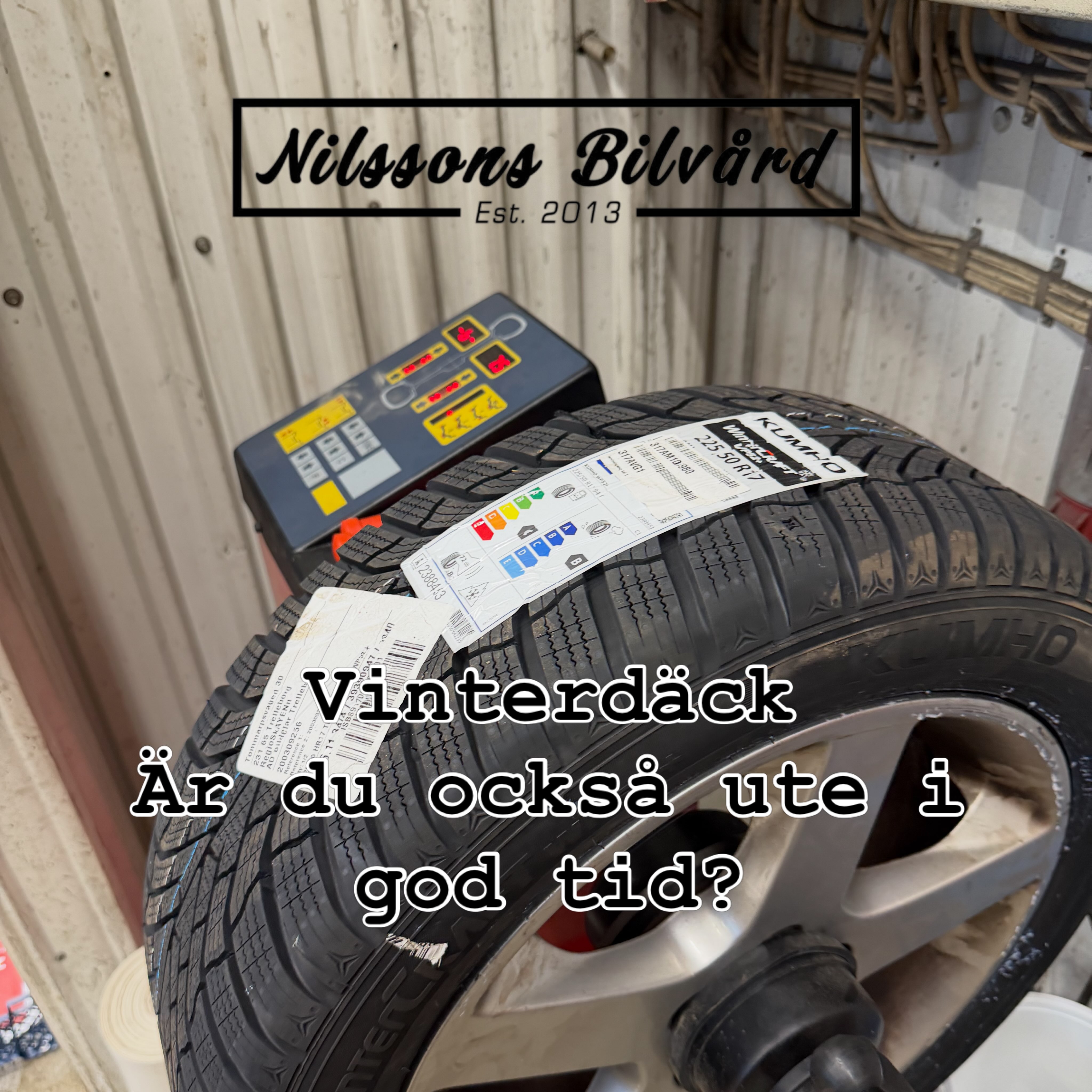 Oavsett om du behöver nya däck eller bara ska skifta inför vintern så hjälper vi dig!
Boka redan nu och kombinera med t.ex. en tvätt av bilen!
0410-12630