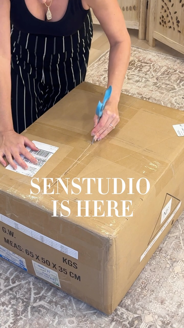 SENSTUDIO has arrived in Connecticut 🤍 And clearly, we’re excited about it.
Discover our newest designer at Ivory & Blush and be one of the first to try on SENSTUDIO✨
#ivoryandblushbridal #bridalfashion #bridaldesigner @_senstudio