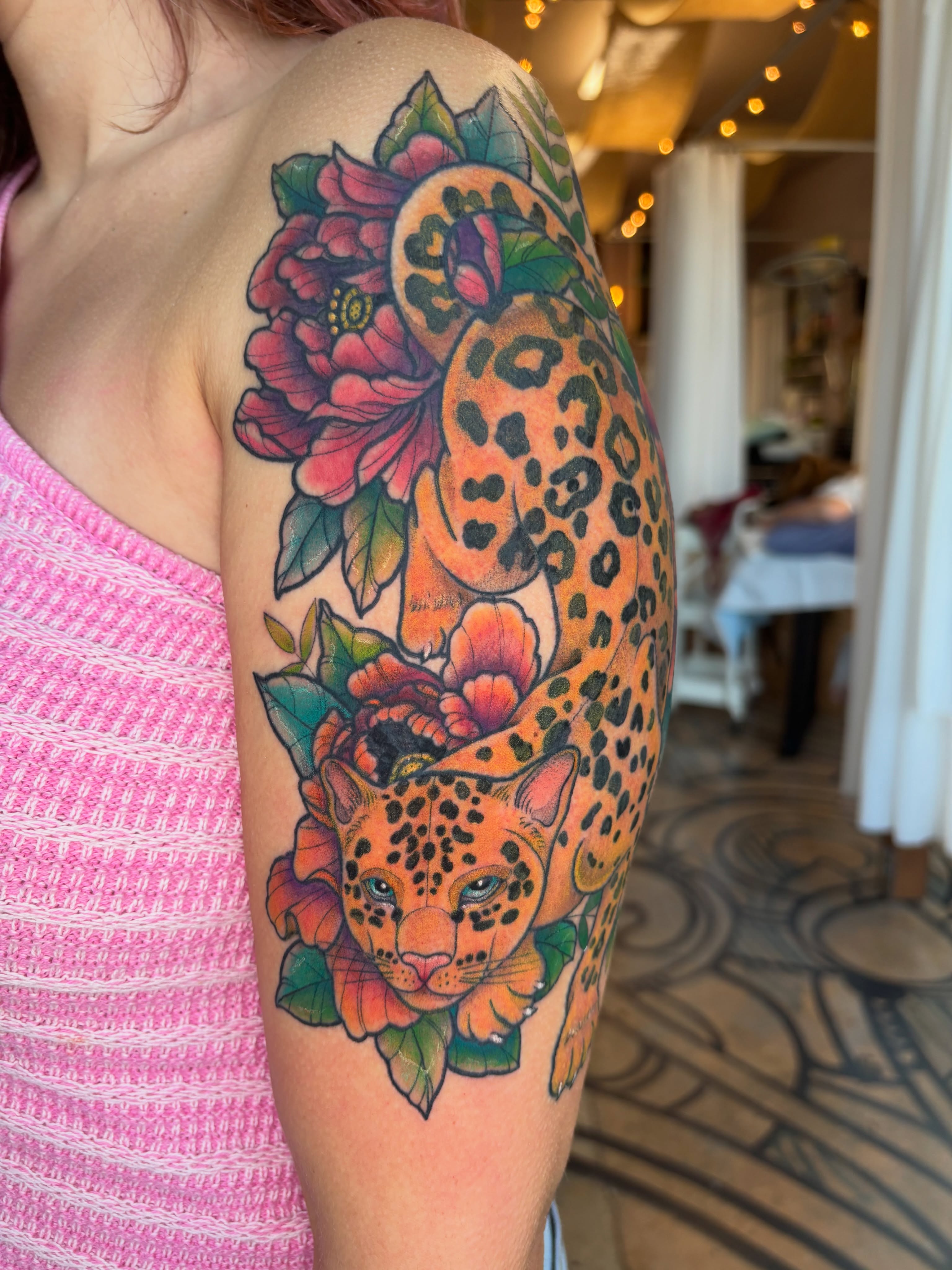 Bryce went big for her first tattoo with @pixiegutstattoo and we cannot thank her enough for the trust! Great time hanging out friend, until next time! Fill out Eddie’s form on our website to get tattooed 🌺