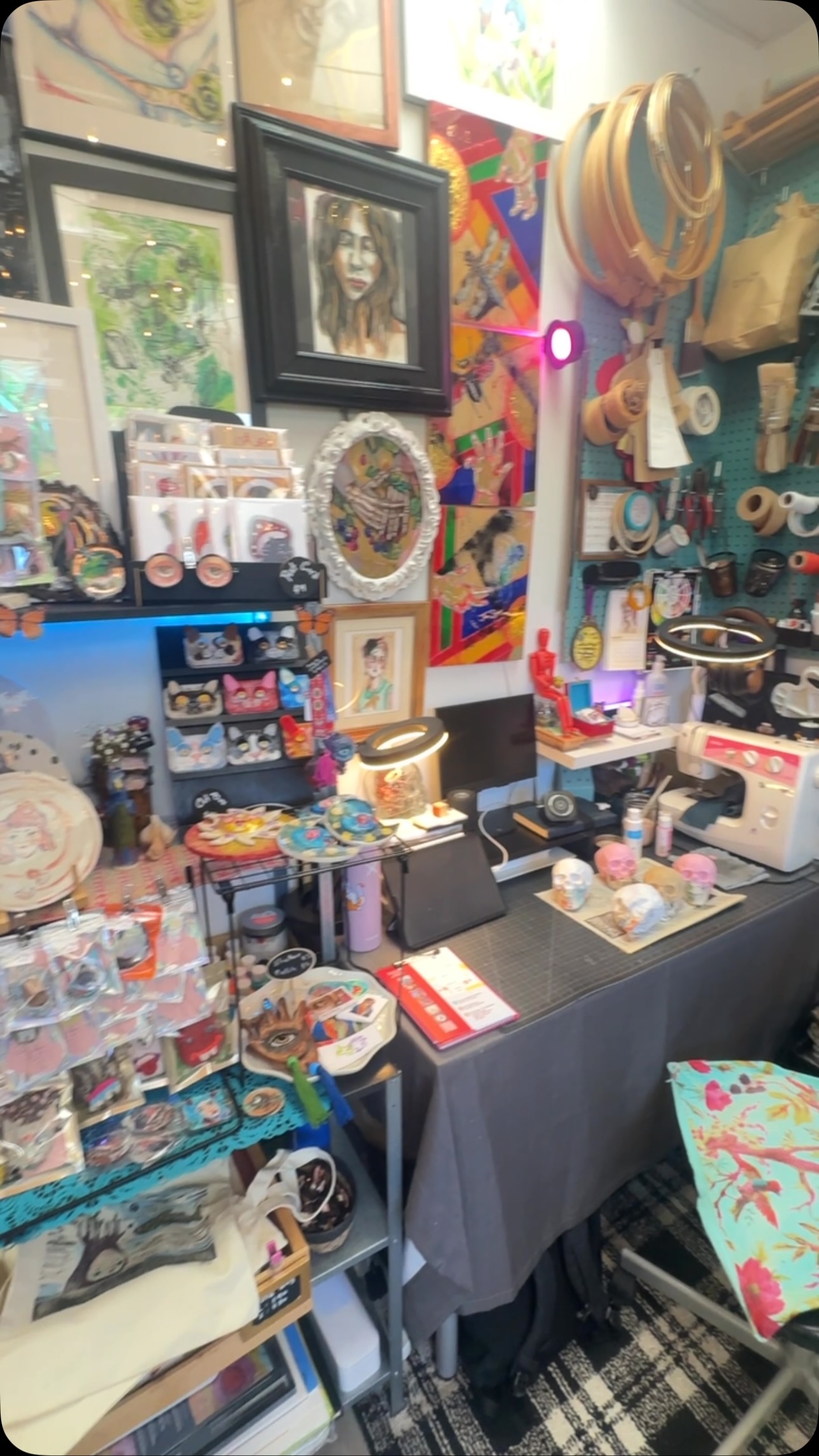Such a beautiful studio! Light and imagination live here. It’s always a delight to share this space with @unkylastrangeart @momodead @catandsheep.dolls @hijasdelsol.ca @nwculturalcrawl