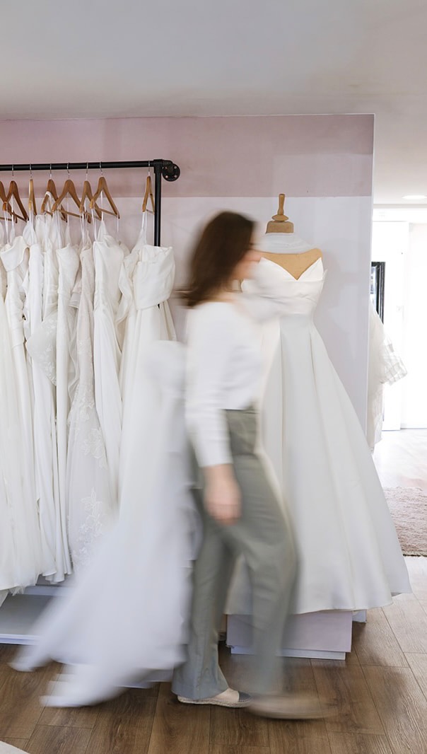 It’s hard work picking the top contenders to reach our rails🫠😂✨🤍
Selections for next year have officially been confirmed! You will have to wait and see what’s to come 👀
Wedding dress collection | British designer | Kent bridal boutique |