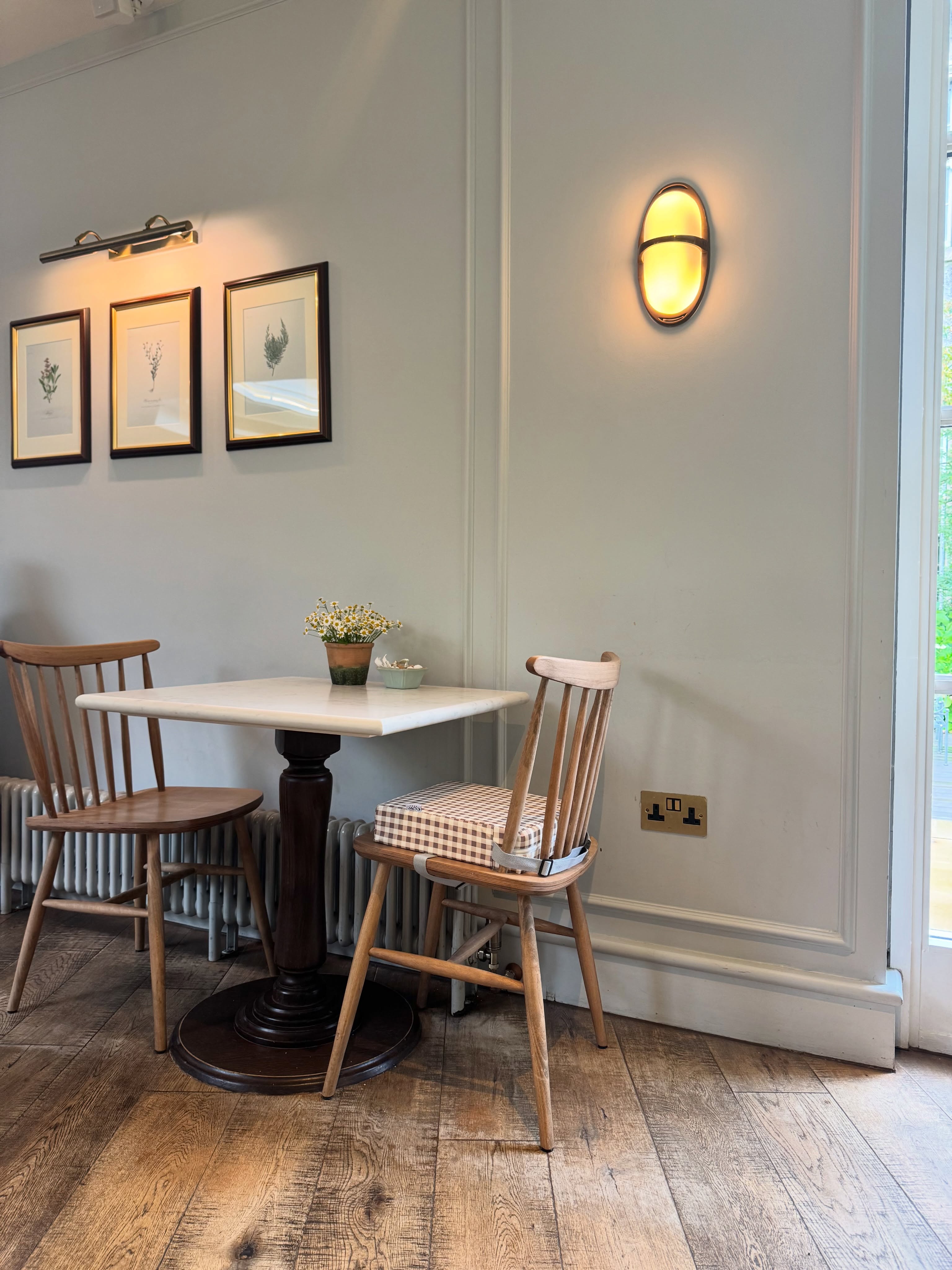 When the booster is as classy as the interiors ππ½ @thegleneagleshotel