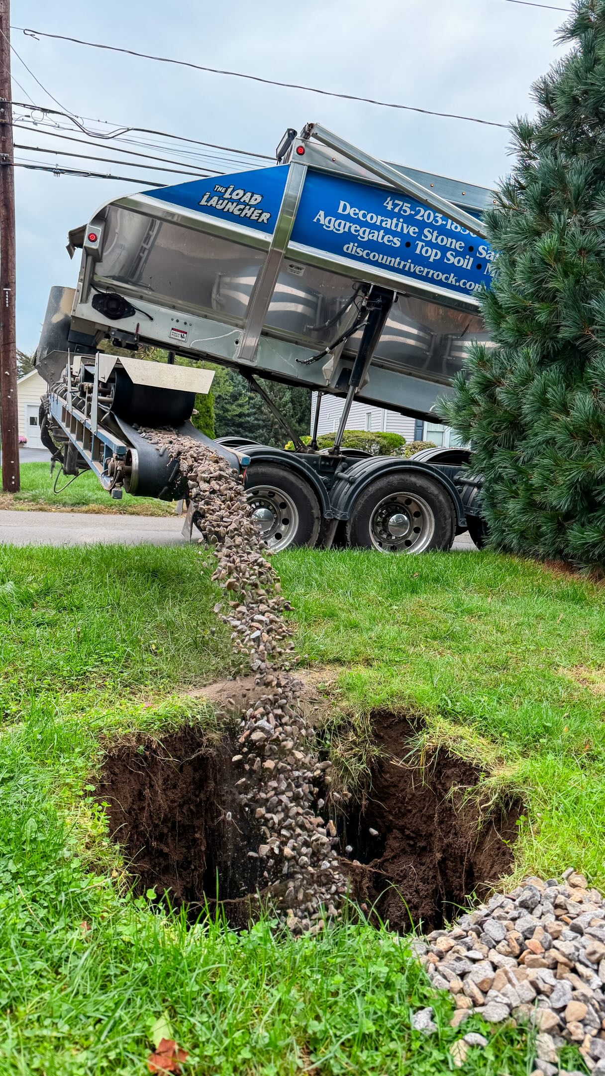 What would have taken hours, took just a few minutes! That’s the Load Launcher way! #StoneSlinger #caterpillar