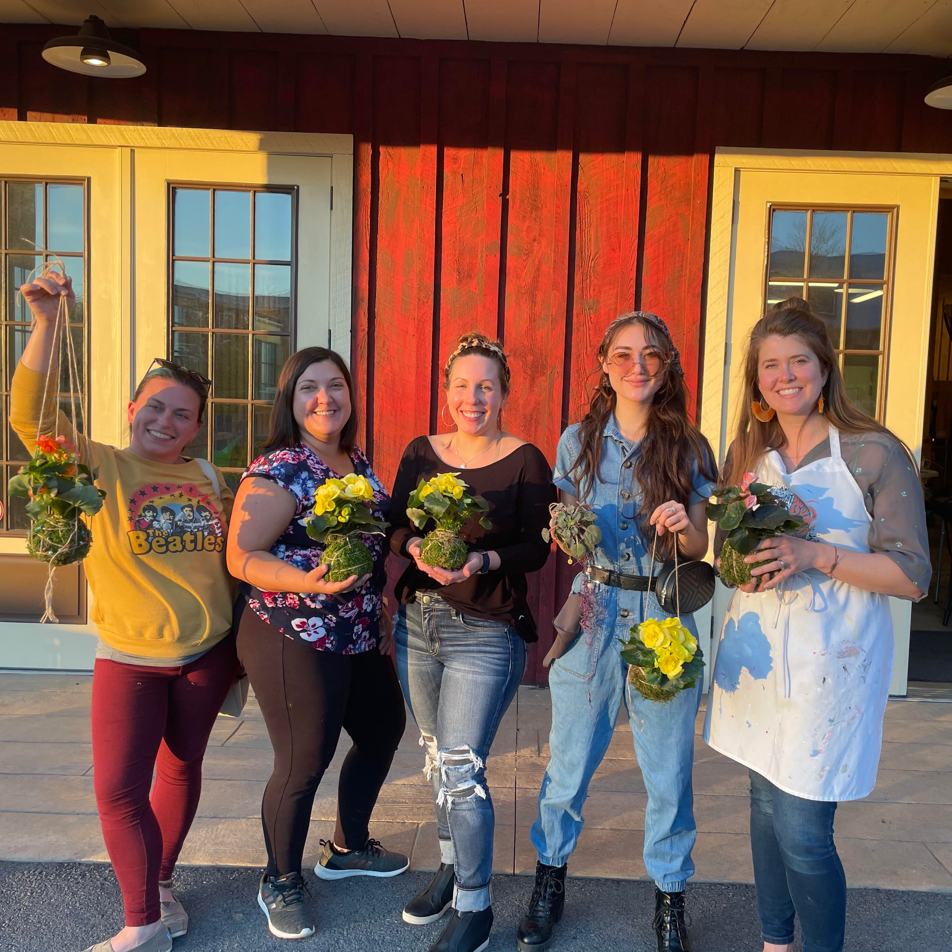 Please help us wish a Happy (belated) Birthday to the beauty in the middle, the OG of OGs, Lindsay! 🥳
((We were in the ADKs this weekend so that’s why I’m a little late, love ya Linds!))
Linds has been with me through it ALL, and I don’t know what I’d do without her! Seriously I don’t - first off, she’s much more organized than I am so she inspires me to get my s$&@ together every day (and picks up the shells for me when I can’t) 😂 She’s also talented, kind, trustworthy, passionate and of course super creative! She even worked on her birthday yesterday, hosting over 100 cancer survivors for a sea glass workshop with some of our other incredible artists (thank youuuu all)!
You’re the best Lindsay, and I hope this year is nothing short of incredible! Xo, Claire 🎨🥂🧡
P.S. team photos needed. This gem is from 2021!!
#rightmindsyracuse