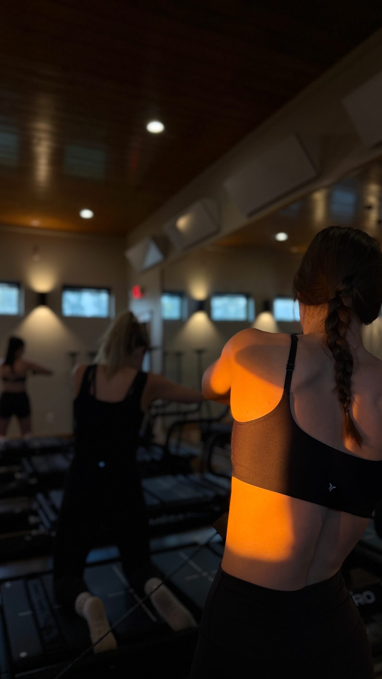 POV you decided to prioritize your pelvic floor
Join Abby Skinner, PT, DPT, Pelvic Health Specialist to understand how the pelvic floor affects breathing, core strength, balance, exercise, and more.
Ready to transform your practice and day-to-day life? Check out the available class times below and book at the link in our bio!
• Tuesday 10/13 at 5:45pm
• Sunday 10/18 at 11:00am
• Tuesday 10/20 at 5:45pm
#breatheandbend #buildyourframe #pelvicfloorhealth #pelvicfloorstrength #lagreefitness