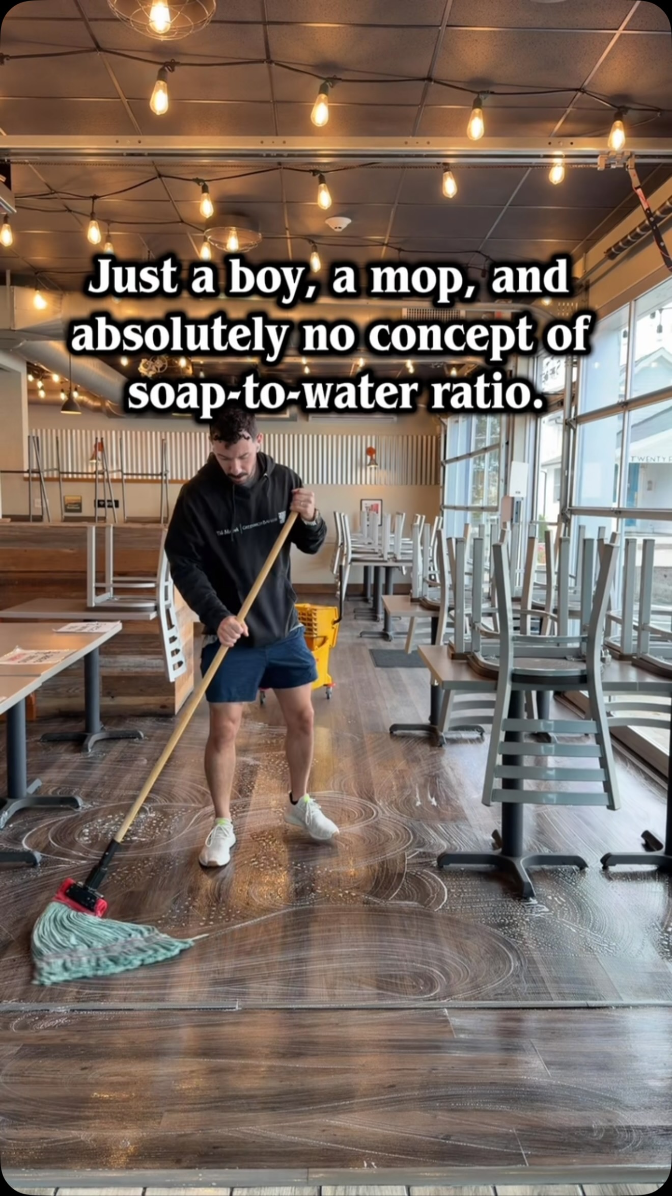 More bubbles means more clean 🫧😜
#RestaurantLife #SmallBusinessHumor #WorkHumor #kitchenlife #EastGreenwichRI