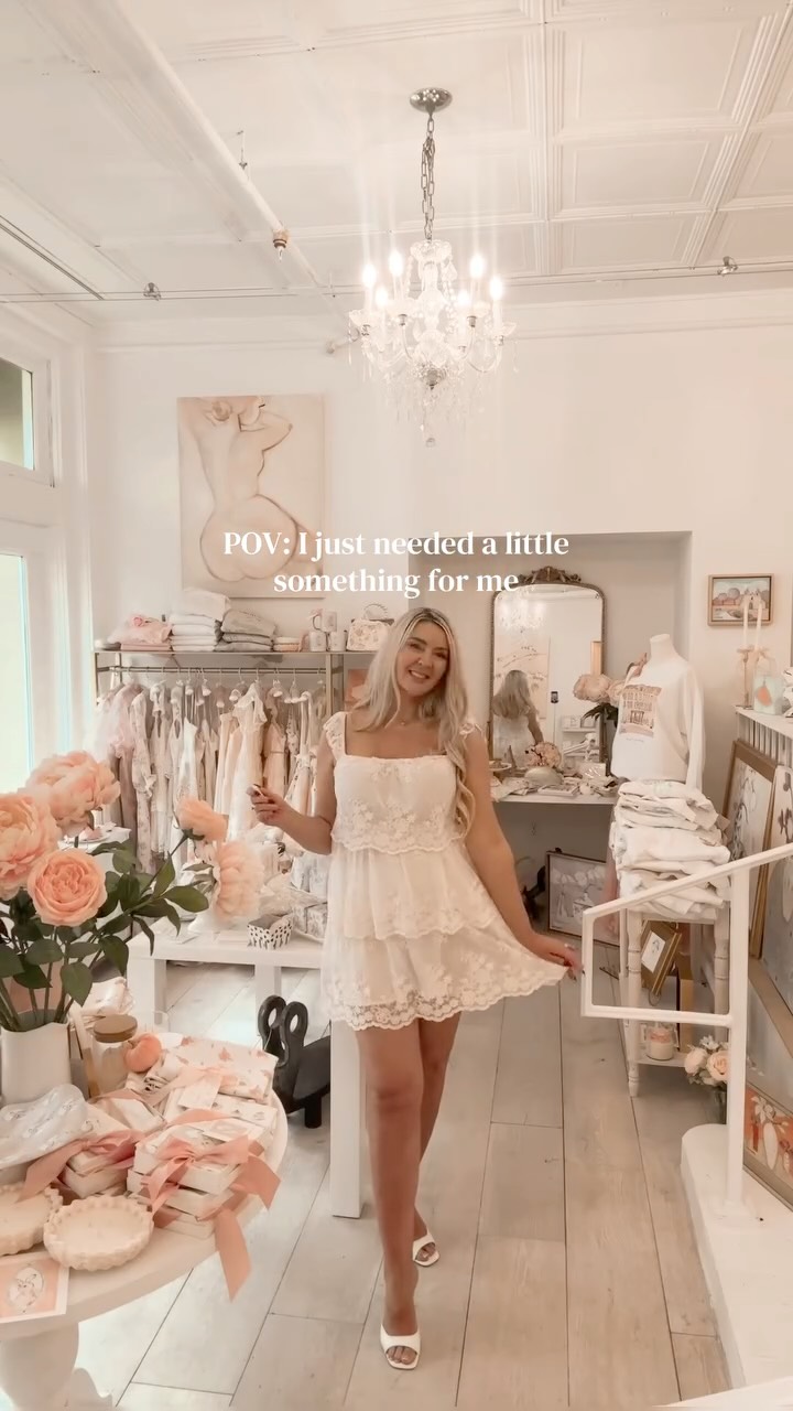 Maybe the little something was simply a beautiful afternoon. 🤍 The prettiest part of this little boutique will always be the people I meet along the way. The conversations, the stories, the unexpected connections — that’s the part I never could have planned, and perhaps the part I love most. #KatrinaHowarthBoutique #GalvestonTexas #BoutiqueLife #RomanticizeYourLife #ShopSmall
