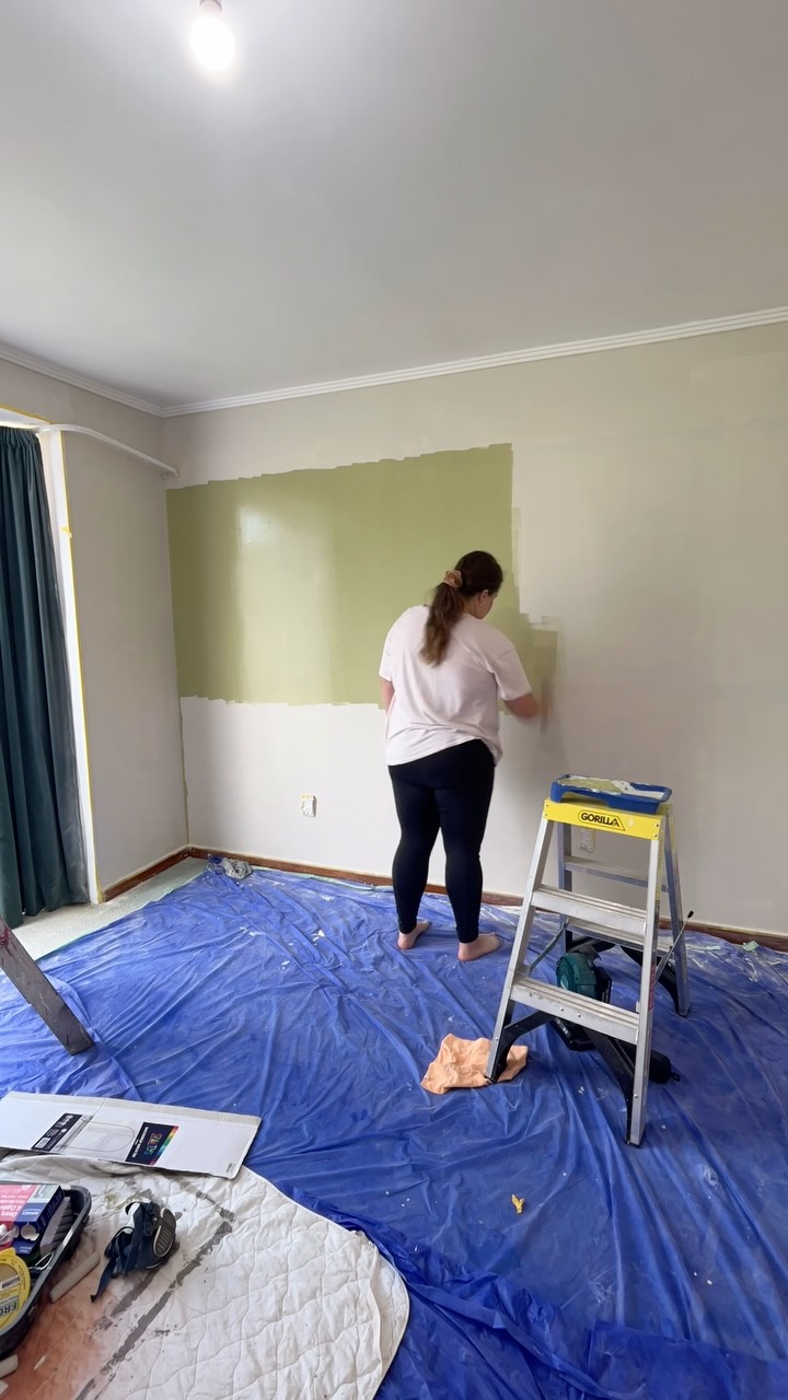 32 days until I become Mrs Neal …
Painting, painting and MORE painting 😅
It was finally time to give our master bedroom its feature wall and before anyone says it... I KNOW the colour looks a little funky going on, I promise it dries a lot darker!
Three coats and about five hours of painting later, it is looking pretty mint and we are SO close to being able to move back into our bedroom 🙌
I also squeezed in another 3.8km walk and unpacked a parcel full of some last minute wedding purchases, because there is always one more thing to buy!