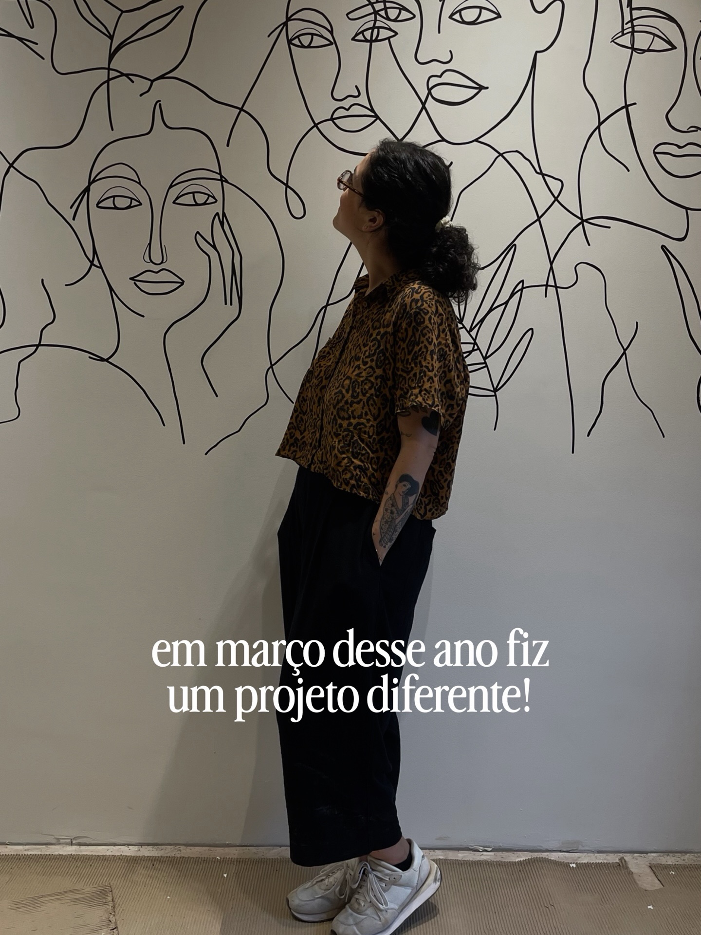 Dos projetos diferentes que eu amo fazer! Mural é algo que faço desde sempre mas em pouquíssimos casos. Primeiro porque tenho (muito) medo de altura, segundo porque nunca aconteceu de focar na grande escala.
Porém sempre que aparecem projetos assim, fico feliz, então podem me procurar! 💓