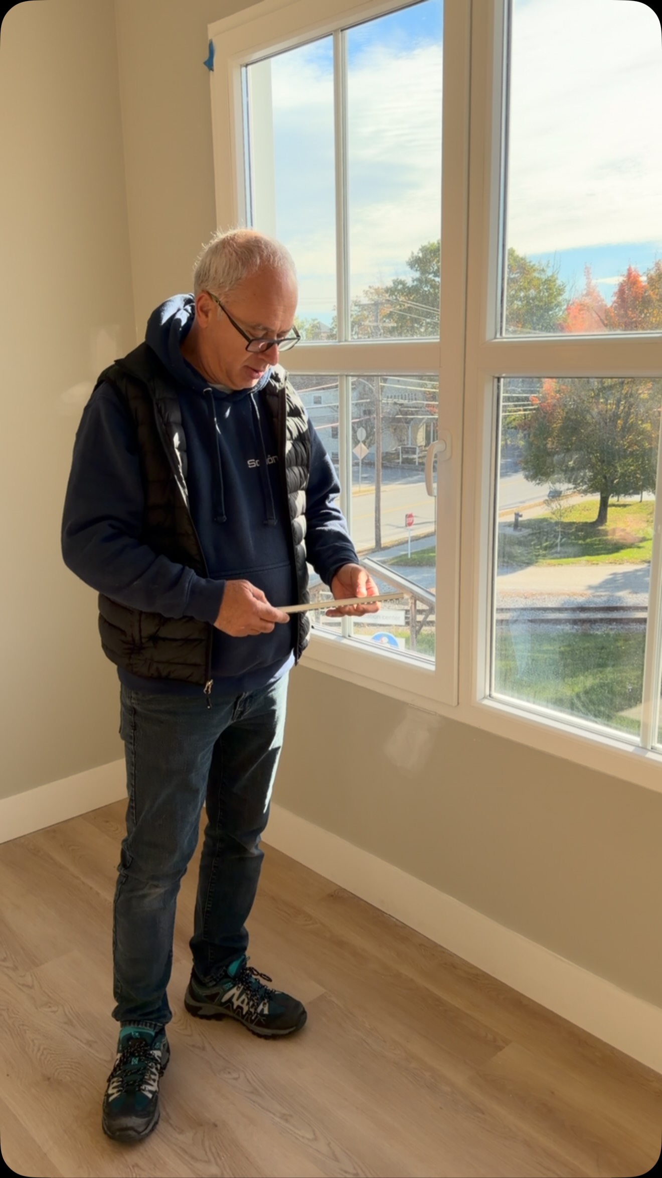 Child safety starts with the details.
On this Schöne Windows project, I’m demonstrating the opening restrictors on our Series 8000 uPVC windows.
The key check: with the opening restricted, a four-inch-diameter ball must not pass through. Limiting the opening helps reduce the risk of a child falling through an open window while allowing ventilation.
Installing the hardware is only part of the job. Proper adjustment and checking the opening are just as important.
Schöne Windows — attention to detail, with your family in mind.
#SchoneWindows #ChildSafety #WindowSafety #EuropeanWindows