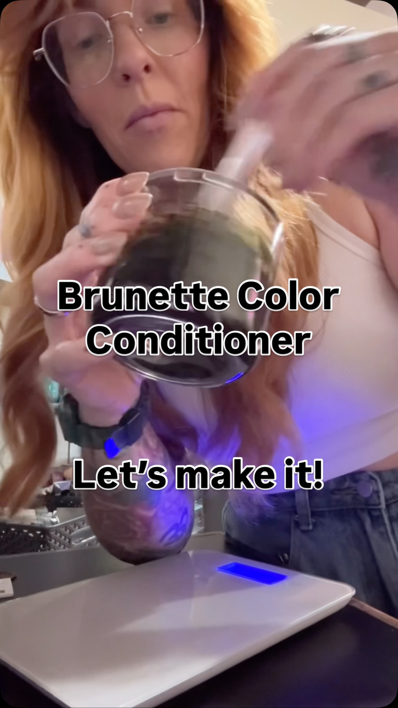 Really all the colors we can CUSTOMIZE
Just for your specific hair color.
@evopro #fabpro color conditioners can be specially catered to your actual hair color we do in the salon…
level 6 brunette, we got you.
Level 10 beige blonde, we got you.
Level 7 BRIGHT COPPER, we got you.
Even our VIVID clients…we got you too.
If you find yourself fading in between services…ask your stylist to custom make you your very own color conditioner.
#salonvoelincoln #nebraskahair #lincolnnesalon #colorconditioner