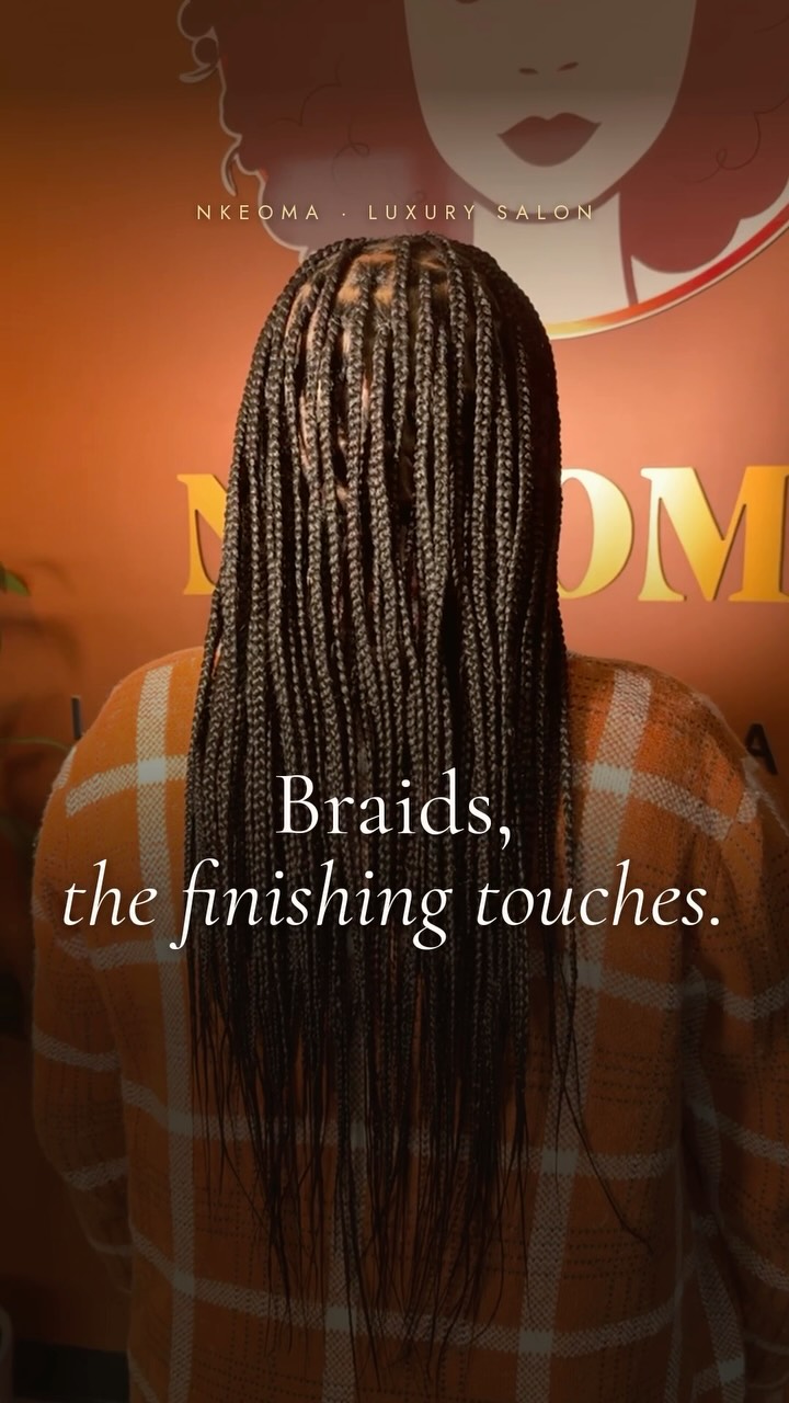 Braids, step by step. 🤎
Before you leave the chair, we check the parts, trim the loose ends and smooth the flyaways, so your braids look clean and finished from day one.
Some frizz is normal as braids settle in. A satin or silk scarf at night and a light mousse on flyaways help keep them looking fresh, and moisturizing your scalp between washes keeps your roots comfortable. If anything feels too tight, tell your stylist right away.
Book online: nkeomaluxurysalon.com
Call: (732) 412-7585
Visit: 149 Pierce St., Somerset, NJ
#SomersetNJ #Braids #BraidStyles #NJBraider #NkeomaLuxurySalon