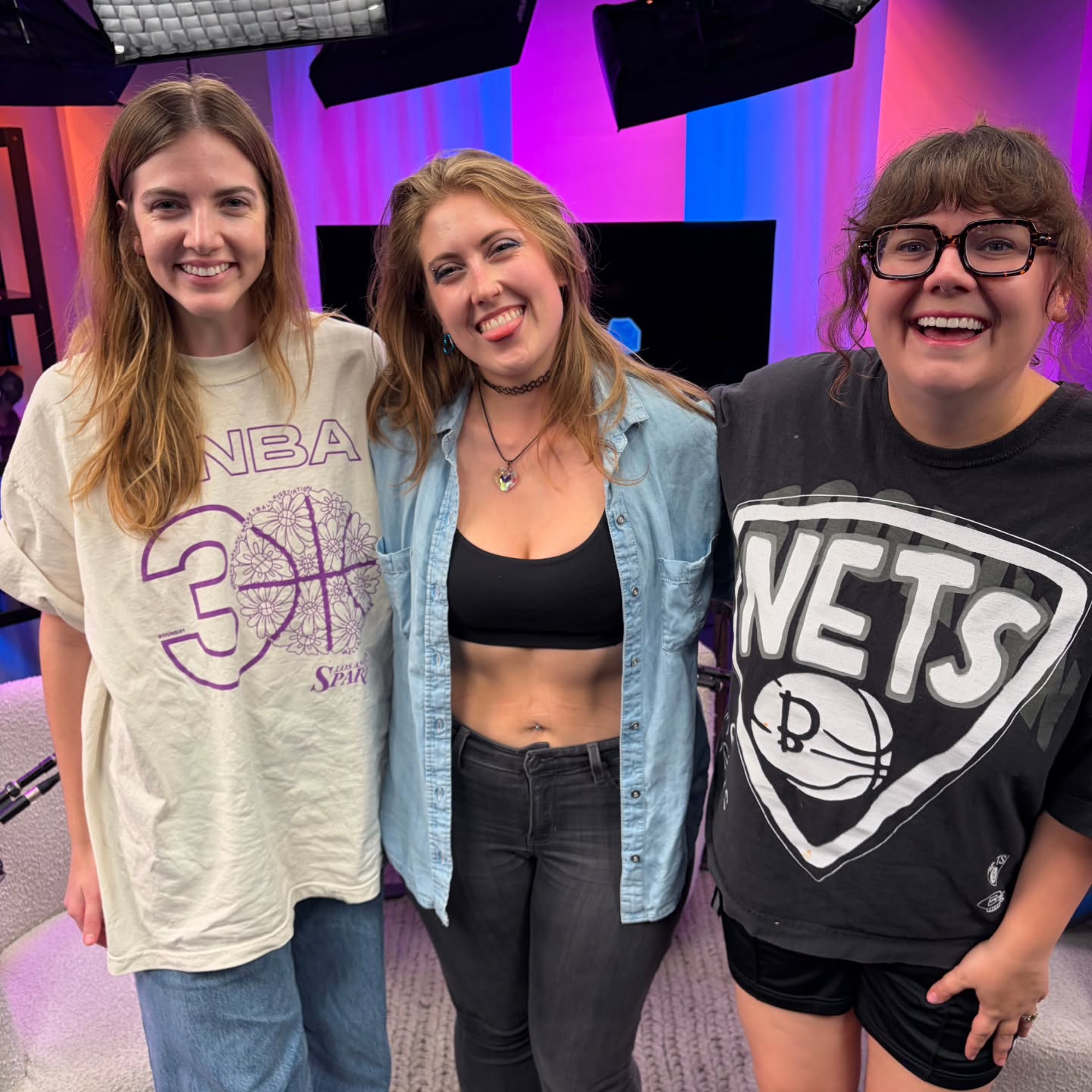 Had an absolute blast catching up with @jordanmyr1ck and meeting @kendahllandreth for their podcast, @hwhlpodcast 💙
Episode out now! Check it out on their YouTube, or even better their Pateon 😍
(pssssst - their Pateon subscribers also have an exclusive @queerxcrushx discount!)