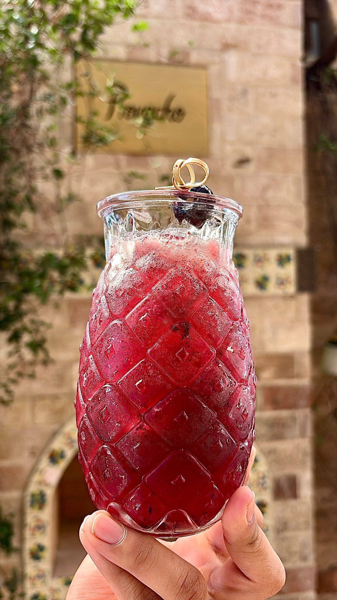 @lolitasbistro Laredo, itโs #Friyay! ๐๐ซ
Sip into the weekend with Blueberry Pop โ blueberry, vodka, little sweetness, and big Friday energy. ๐๐ธ
$7 ALL DAY at #lolitasbistro #weekendvibes #laredotx #goodvibesonly