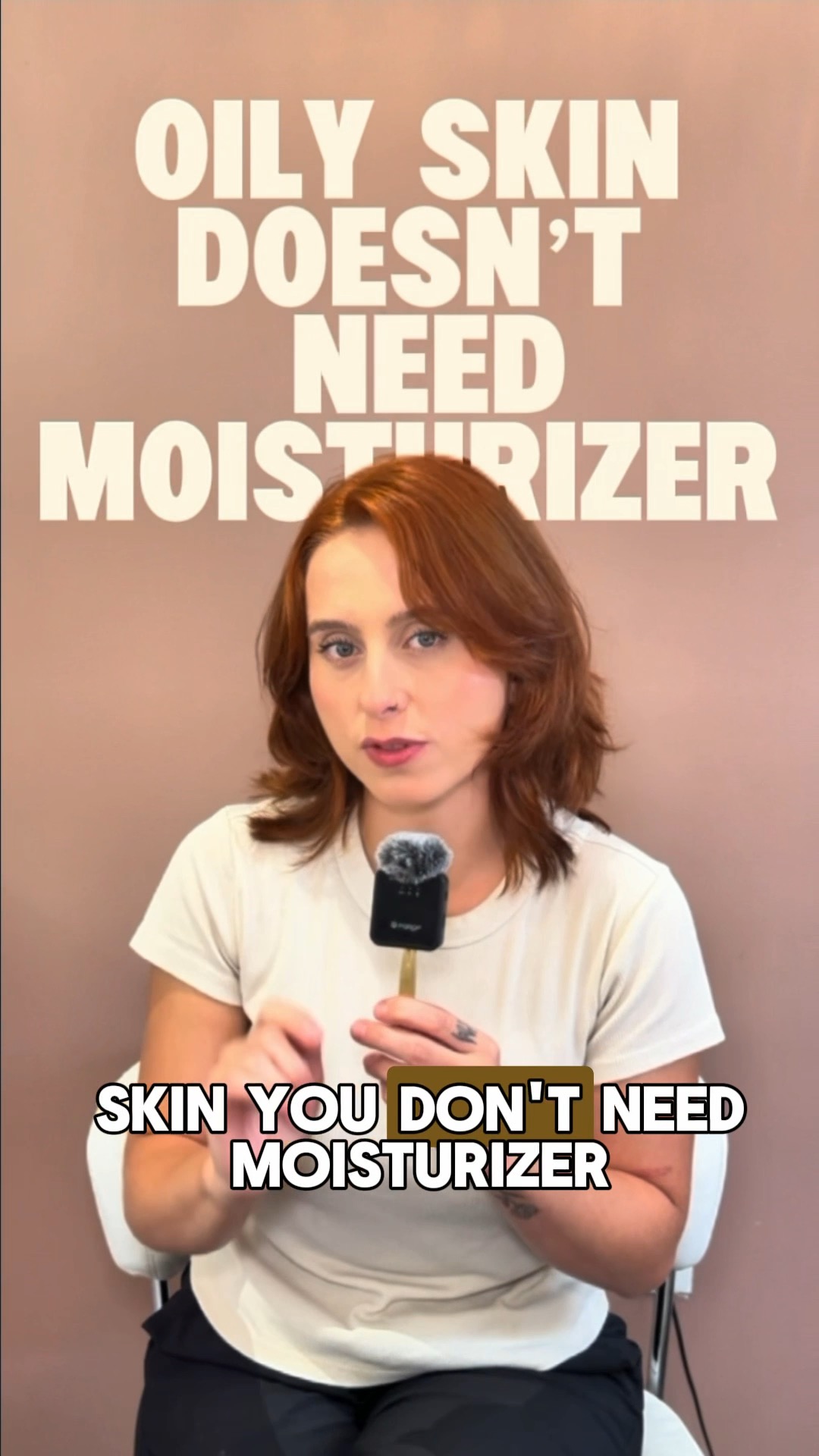 🚨 SKINCARE MYTH #2: “If you have oily skin, you don’t need moisturizer.” 🚨
FALSE! 🙅♀️ Your skin still needs hydration even when it’s oily. Skipping moisturizer can actually leave your skin dehydrated and cause it to produce even more oil. 👀
The key is finding the right lightweight, non comedogenic moisturizer for your skin type. ✨
Follow along for 5 days of skincare myths you NEED to stop believing! 💗
#SkincareMyths #OilySkinTips #SkincareEducation #SkincareTips #Esthetician
