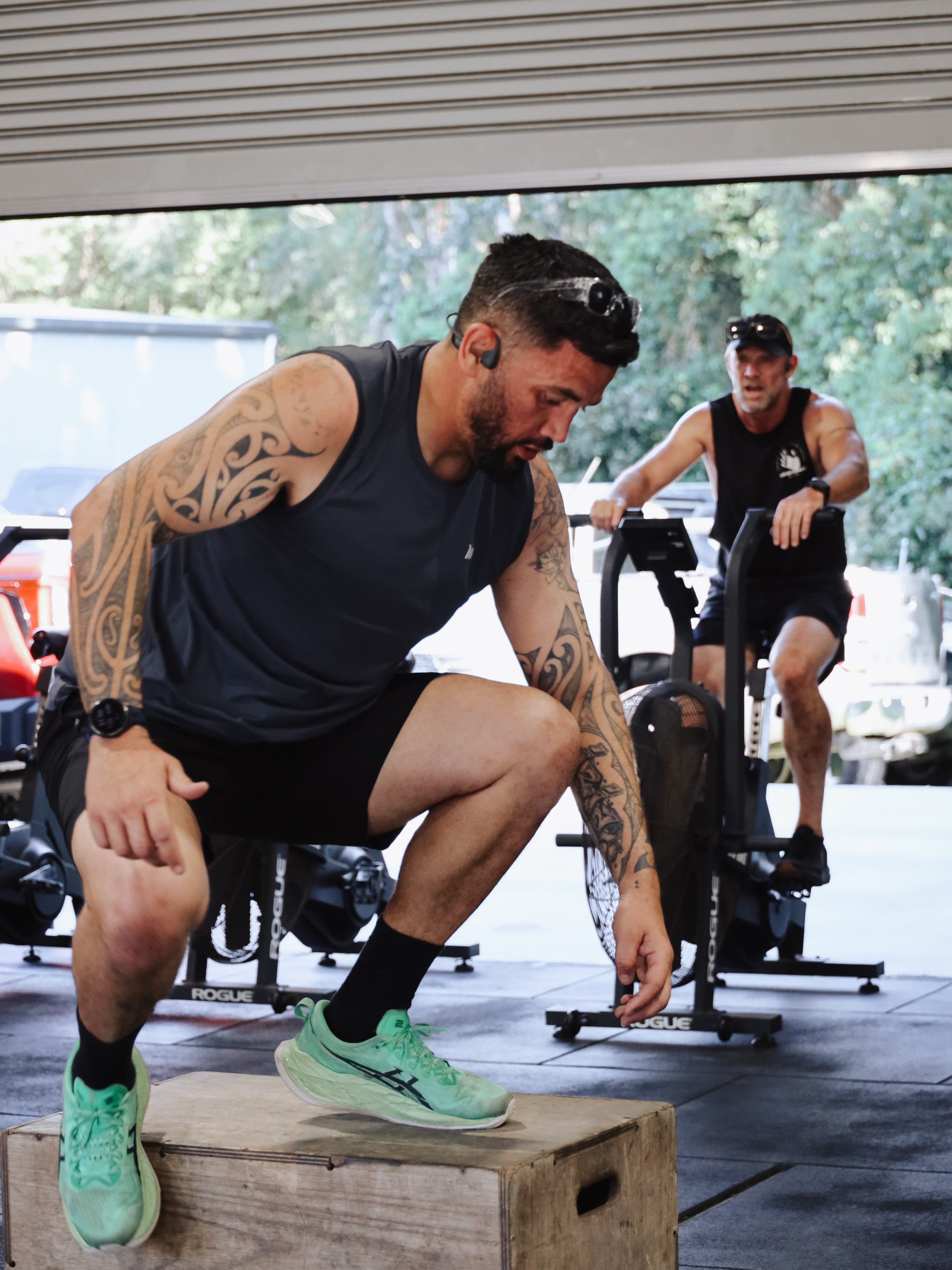 Week One - Forge Season 💪
Engine Builder tomorrow is the Baseline ⚔️ record your score and beat it in 4 weeks!
#tribelife #Redlandbay #movedaily
📸 @aandtstudios