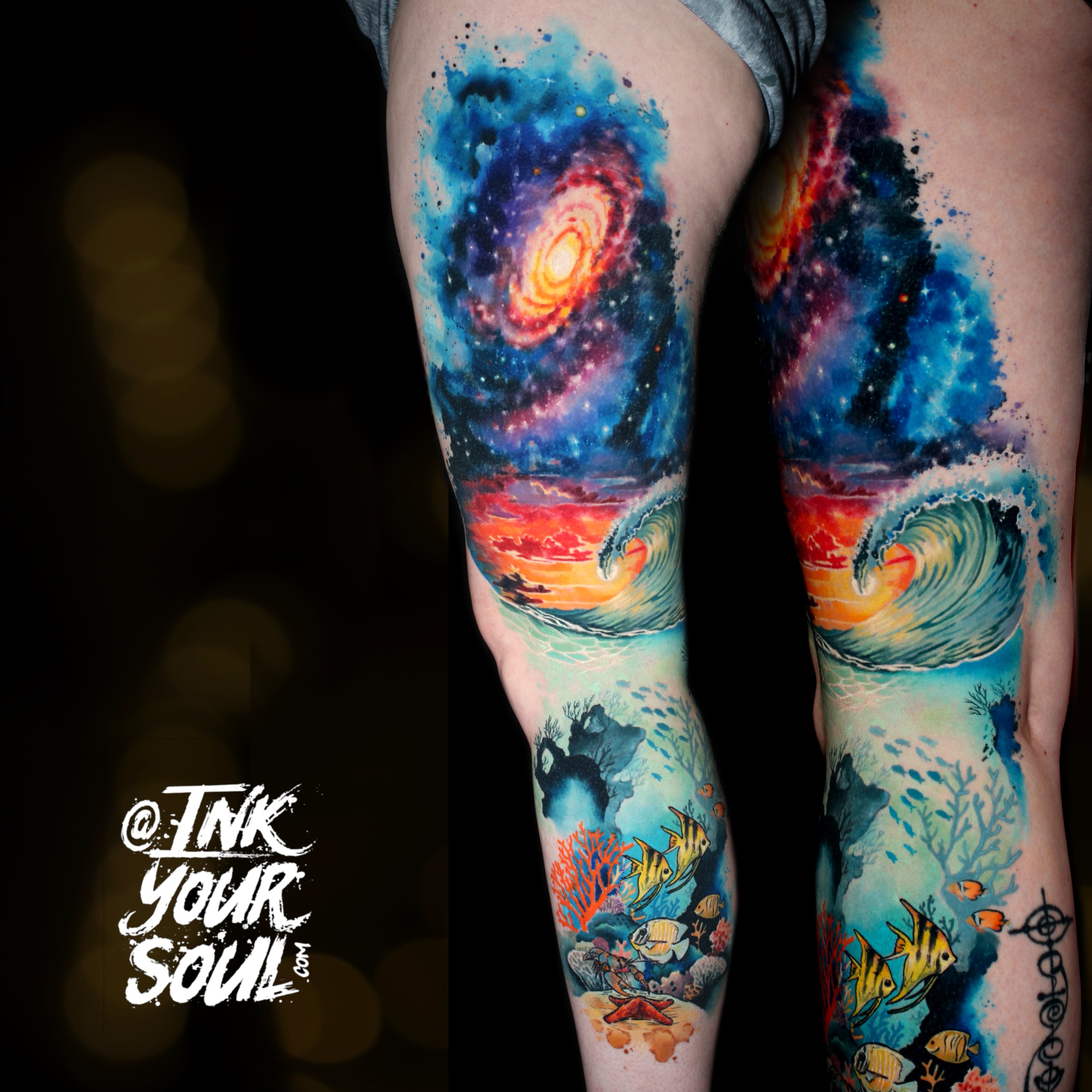 🩹HEALED!! This piece was done over a three day period and I am so happy with the result! @worldfamousink @aurextattooco @inklabtattoomachine @rabbitrabbitedmonton #oceantattoo #watercolorgalaxy #galaxytattoo #edmontontattoo #yegtattoo