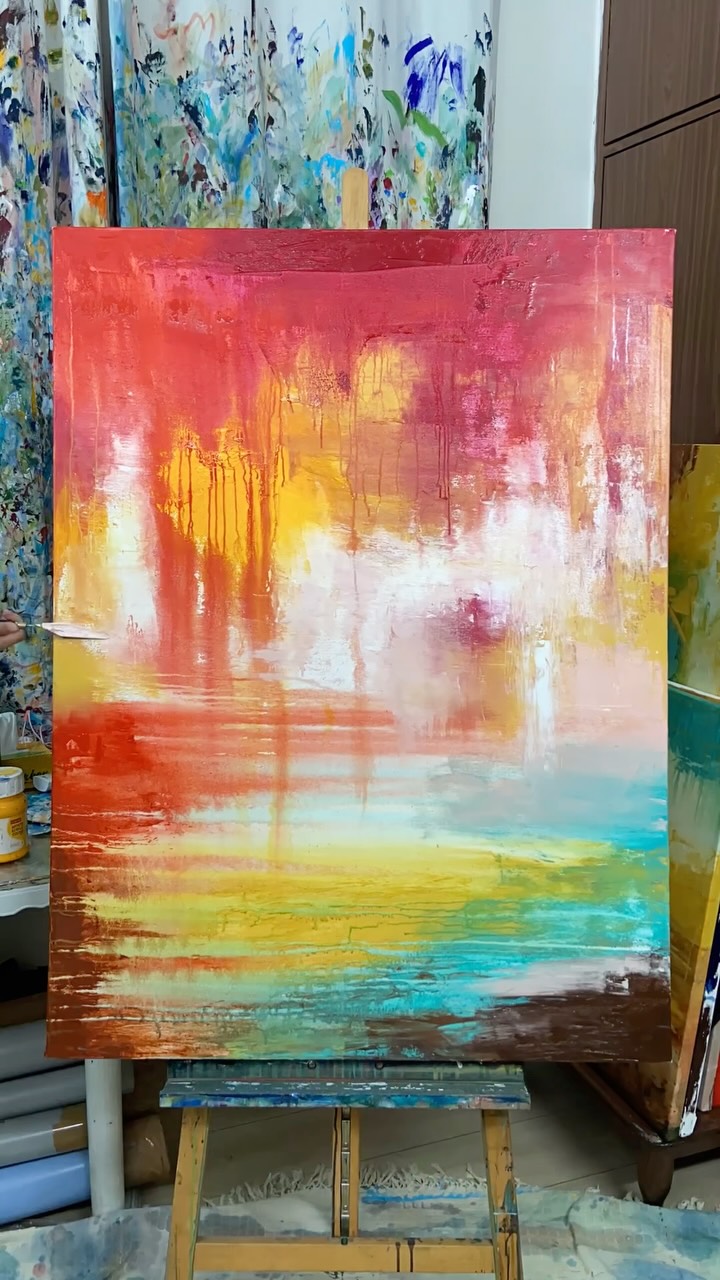 Working on a 36 x 48 inches canvas alongside a very distracting studio companion 🐶
#indianartistscommunity #abstraction #painterly #contemporaryartist #artiststudio