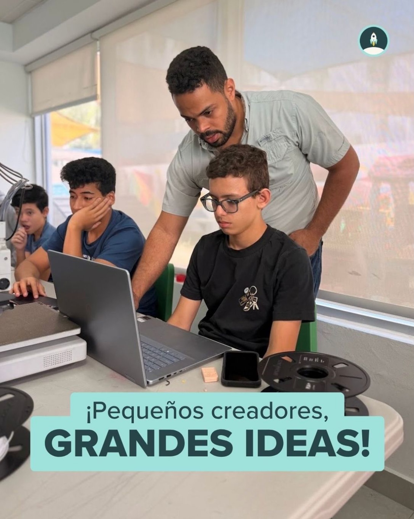 ¡Grandes proyectos nacen de grandes ideas! 💡✨
En nuestras clases, los estudiantes no solo consumen tecnología, la diseñan, la programan y la hacen realidad con la ayuda de nuestros mentores.
#TheCodingSpace #PequeñosCreadores #GrandesIdeas #AprenderCreando #TecnologiaParaNiños