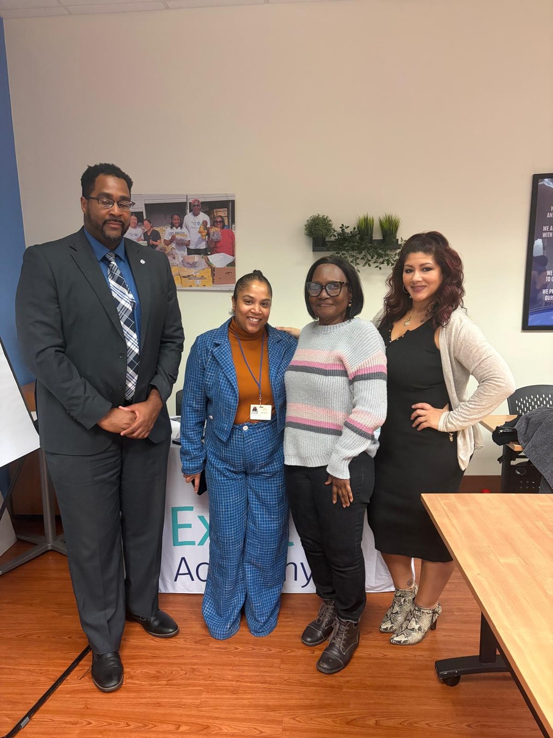 Last week, we had the opportunity to attend a Lunch & Learn hosted by the American Job Center, bringing together organizations focused on creating stronger career pathways within our communities!
We were joined by several trusted partners, including Futuro, New Haven Works, New Haven Public Schools, and others, to discuss new ways we can collaborate, connect individuals with training opportunities, and help more people take that next step toward a new career.
A huge thank you to Jeffrey Moore and his incredible team for bringing everyone together and continuing to make such a positive impact in the communities we serve.
We’re excited to keep building these partnerships and creating more opportunities for the people who need them.
#excelacademy #careertraining #healthcarecareers #communitypartnerships #workforcedevelopment