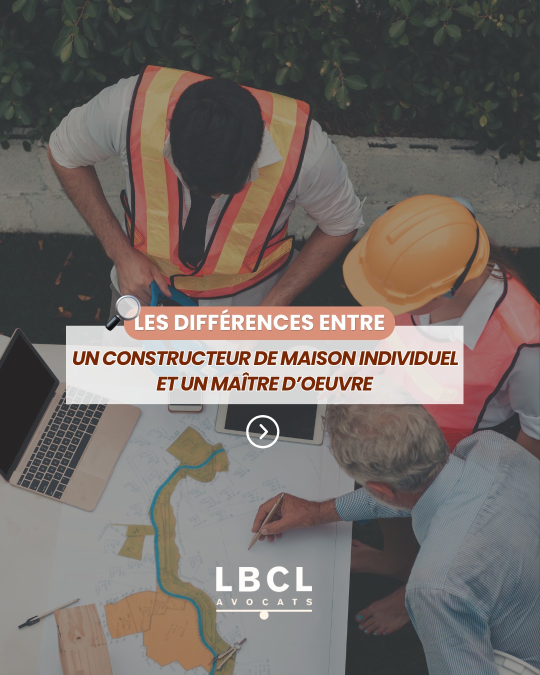 Vous faites construire votre maison et vous hésitez entre constructeur et maître d’œuvre ? 🏠
Avant de signer, mieux vaut savoir exactement ce que chaque solution implique et surtout quelles protections vous aurez si le chantier ne se passe pas comme prévu.
Un contrat de construction engage votre projet, votre budget et parfois plusieurs années de votre vie.
👉🏼 Notre cabinet peut vous accompagner en amont pour relire vos documents, identifier les points de vigilance et vous aider à vous engager plus sereinement.
