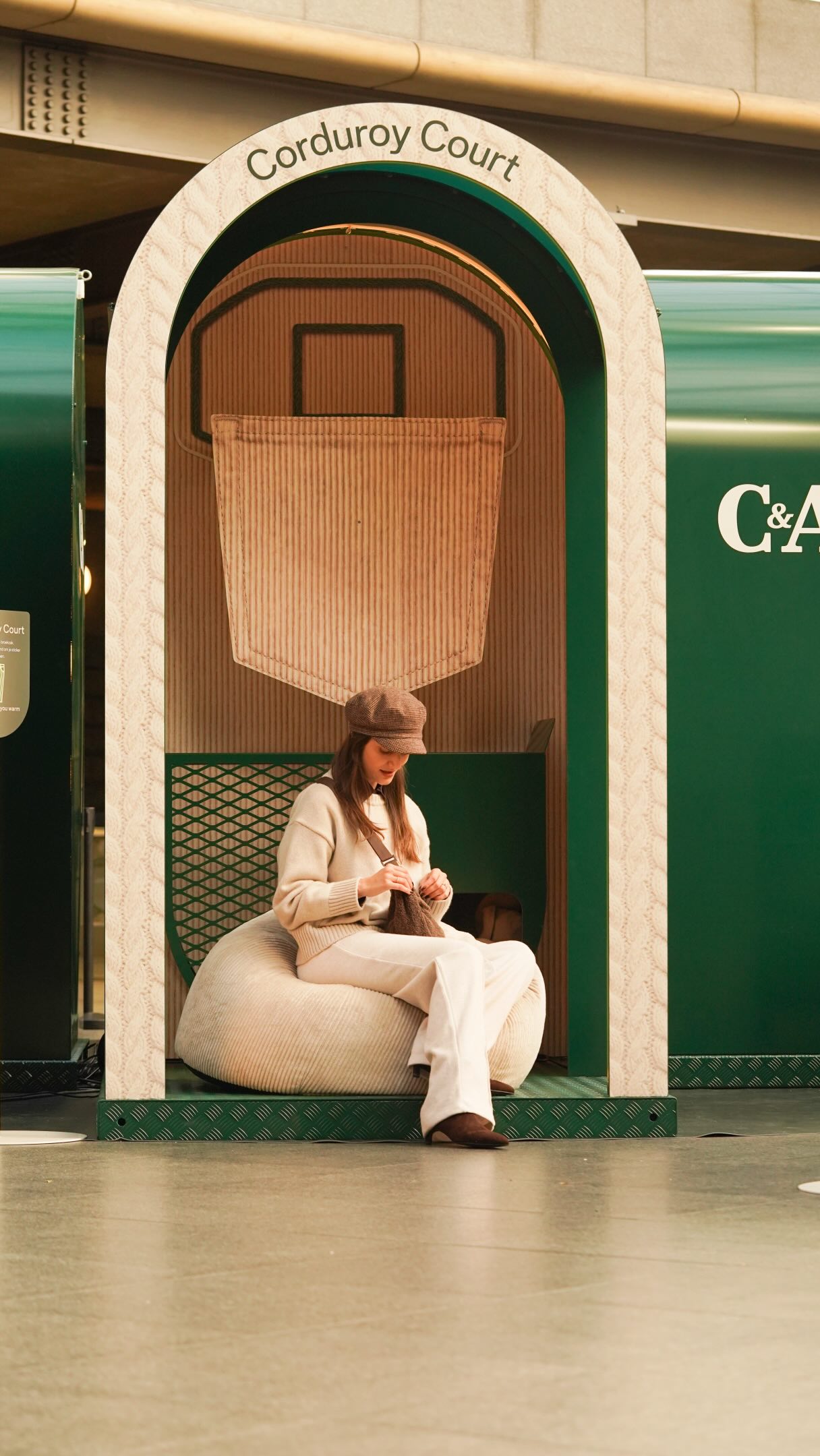 Caption:
PUBLICITÉ I Winter layering, but make it fun. 🤎🧣
This morning in Antwerp, I discovered the @ca Layer Games - a playful way to rethink how we dress for the colder season, one layer at a time.
From four interactive games at Antwerp Central Station to little surprises, hot chocolate (yum 😋), a tombola and a proper browse through the winter collection in store, the whole experience was designed to make winter dressing feel a little more joyful.
I especially loved how the concept brings together style, comfort and that slightly nostalgic feeling of simply playing again, whether you come with friends or family.🥹
The C&A Layer Games are happening in Antwerp from October 8–10, and if you can’t make it in person, you can still discover the collection online.
Made to keep you warm. Made for real life.🫶🏼
#MadeToKeepYouWarm #MadeForRealLife #CA #Antwerp #WinterStyle