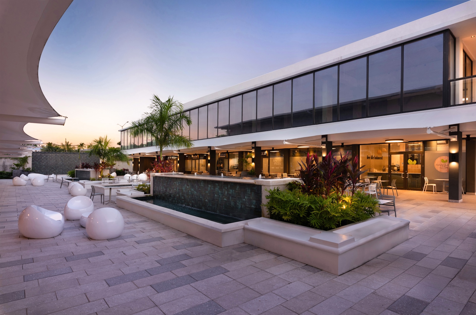 W Plaza provides a one-stop-shop location for anything from hardware items, medical services, exercise classes, a delicious meal, an afternoon pick-me-up and further entertainment! 🏥💻🍽️
#gsabarbados
#wplazabarbados
#architecture
#design
#commercialdesign
#barbadosarchitecture