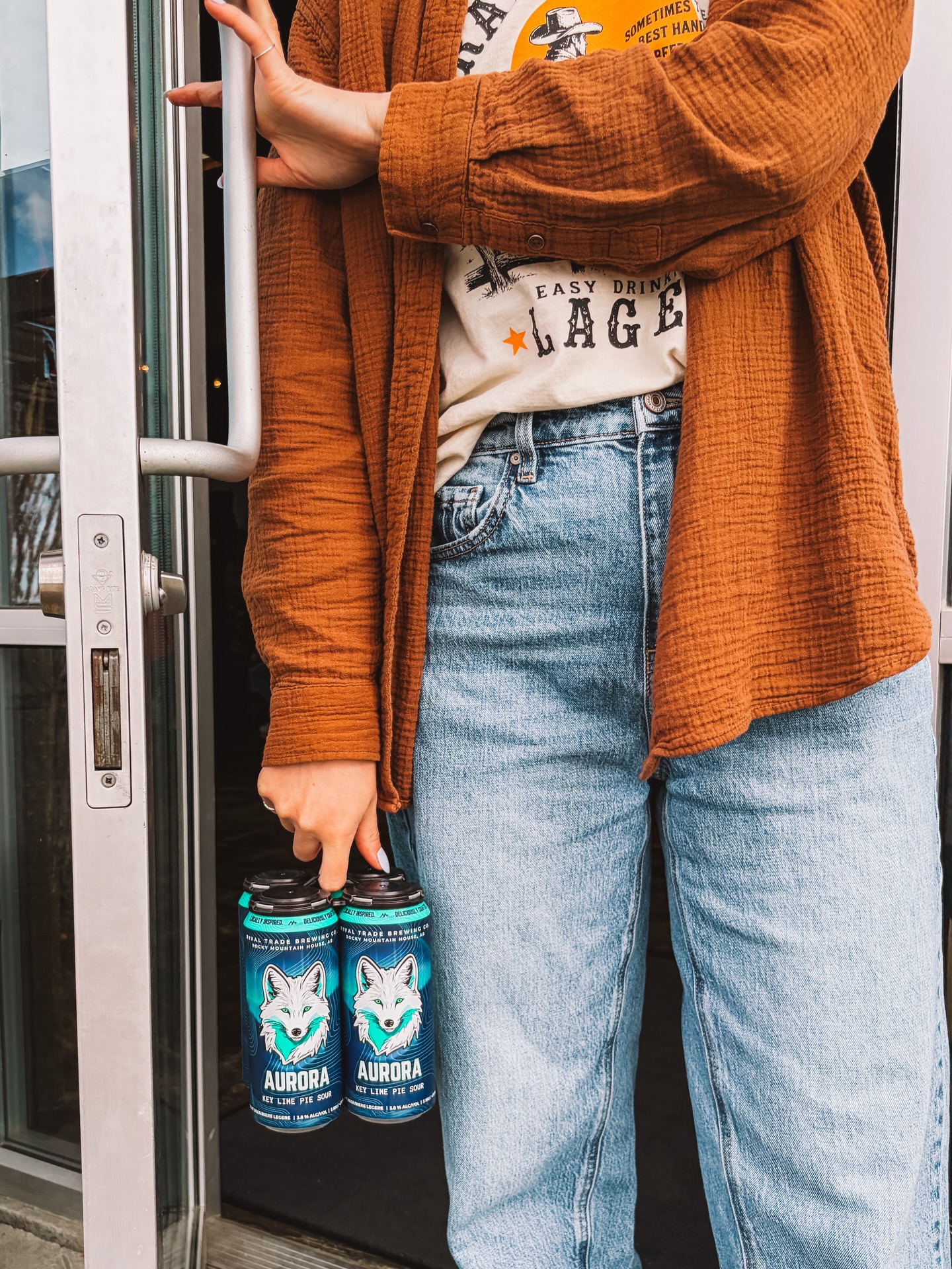 Don’t show up empty handed to Thanksgiving dinner this year.
Aurora Key Lime Pie Sour is a great option to bring. This sour is balanced nicely by the sweet notes of a key lime pie. And with an ABV of only 3.8% it’s the perfect beer to enjoy with friends and family.
Stop by and grab a 4-pack from the taproom to start your weekend off.