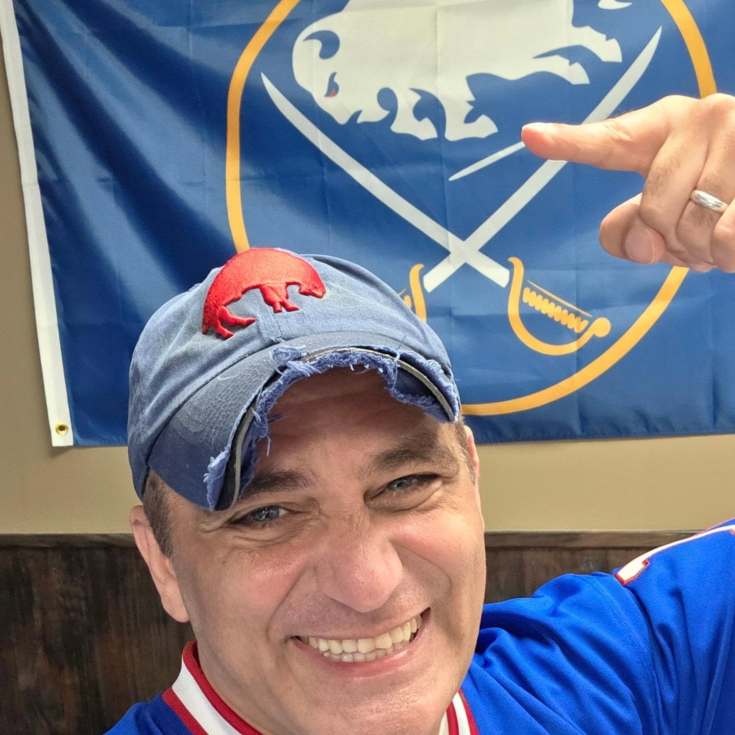 Visiting Wegmans new store here in the Charlotte area had me craving some Buffalo style pizza so stopping at Bisonte Pizza Co. on the way home. Go Bills! Go Sabres! Little bit of home here in Charlotte.
#buffalo #charlotte #wegmans #gobills #pizza