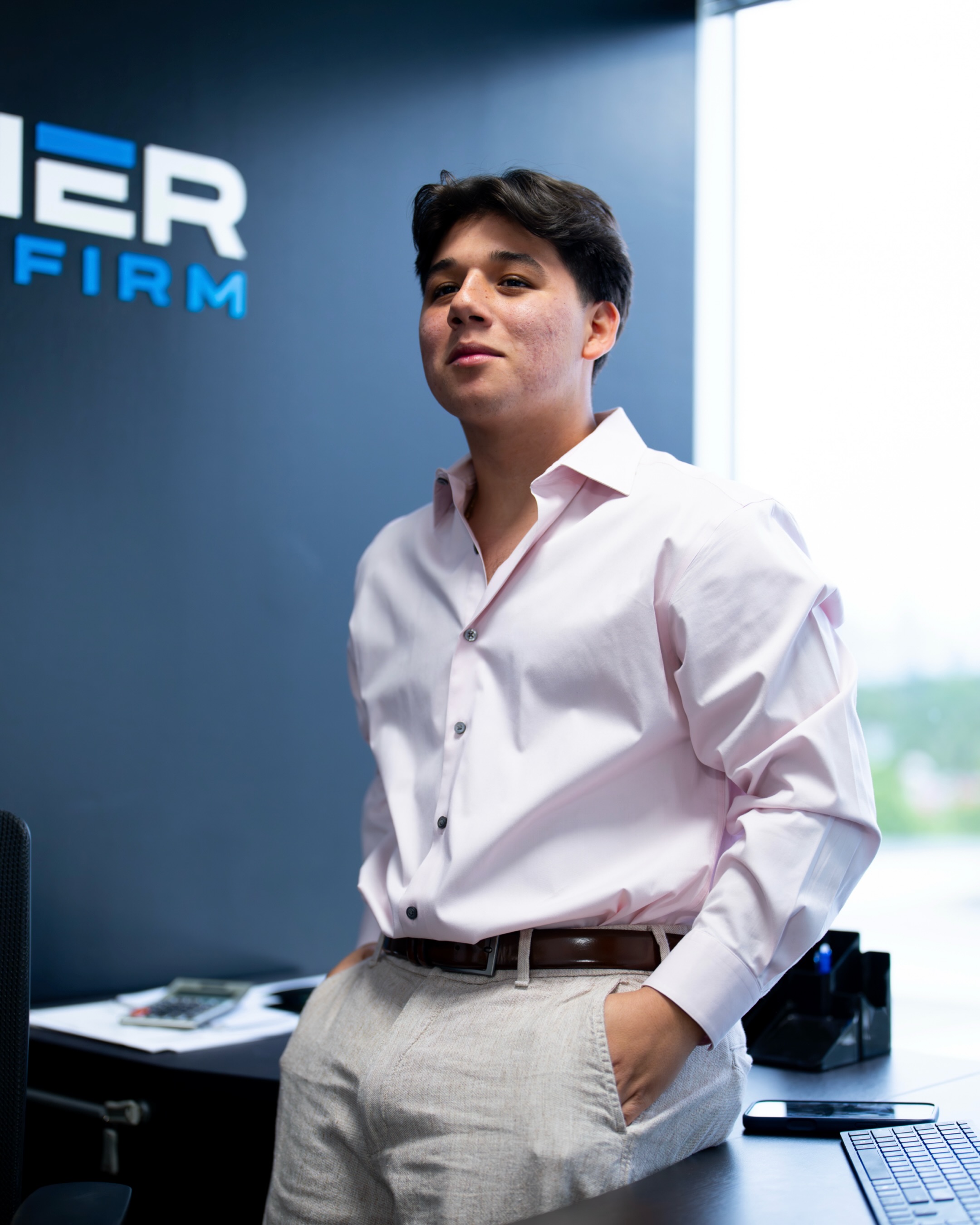 Day one vibes, long-term goals 💼 Welcome to the team, Ashton
#premierlending #mortgage