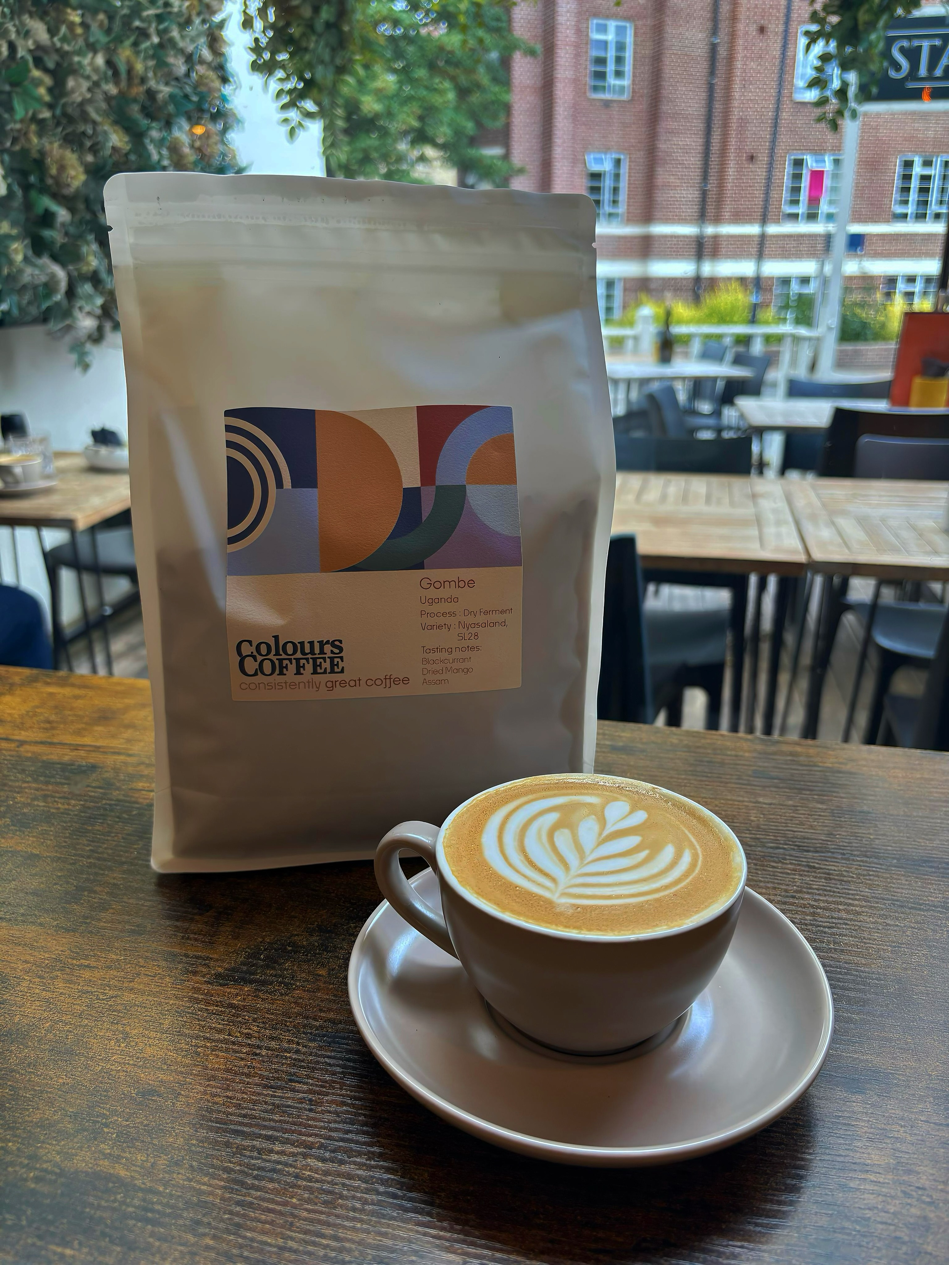 New in alert! 🚨 @colourscoffeeco supplying our new guest roast from Uganda - The Coffee Gardens.
Tasting Notes: Blackcurrant, Dried mango, Assam
A distinctive Ugandan coffee, produced by smallholder farmers and crafted through an experimental two-stage fermentation process. The result? Fruity, complex and beautifully structured.
Now pouring at the cafe for a limited time! Why not pop in and give it a try …