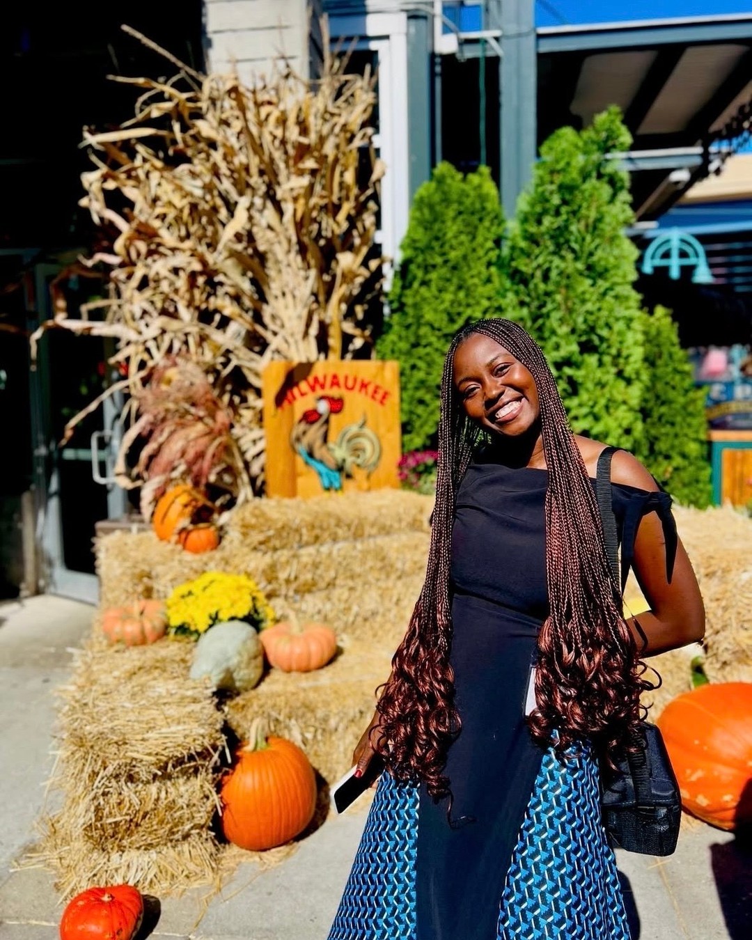 This weekend, we're catching all the fall feels at @milwaukeepublicmarket's Harvest Festival ๐ ๐ โจ๏ธ
Tomorrow โ Saturday, Oct. 10, from 11 a.m.-3 p.m. โ spend an autumnal afternoon at Riverwalk Commons for live music, a harvest market, and plenty of family-friendly fun! Paint a pumpkin, make your own scarecrow, and see the Milwaukee Public Market's antique cider press in action with freshly pressed apple cider ๐
Best of all, the festivities are free and open to all! ๐
Learn more and plan your afternoon by clicking the link in our bio ๐
๐ธ: @judithcaleb_jcb (1), @lakefrontbrewery (2), @leah_715 (3), @thecozyacre (4-5)