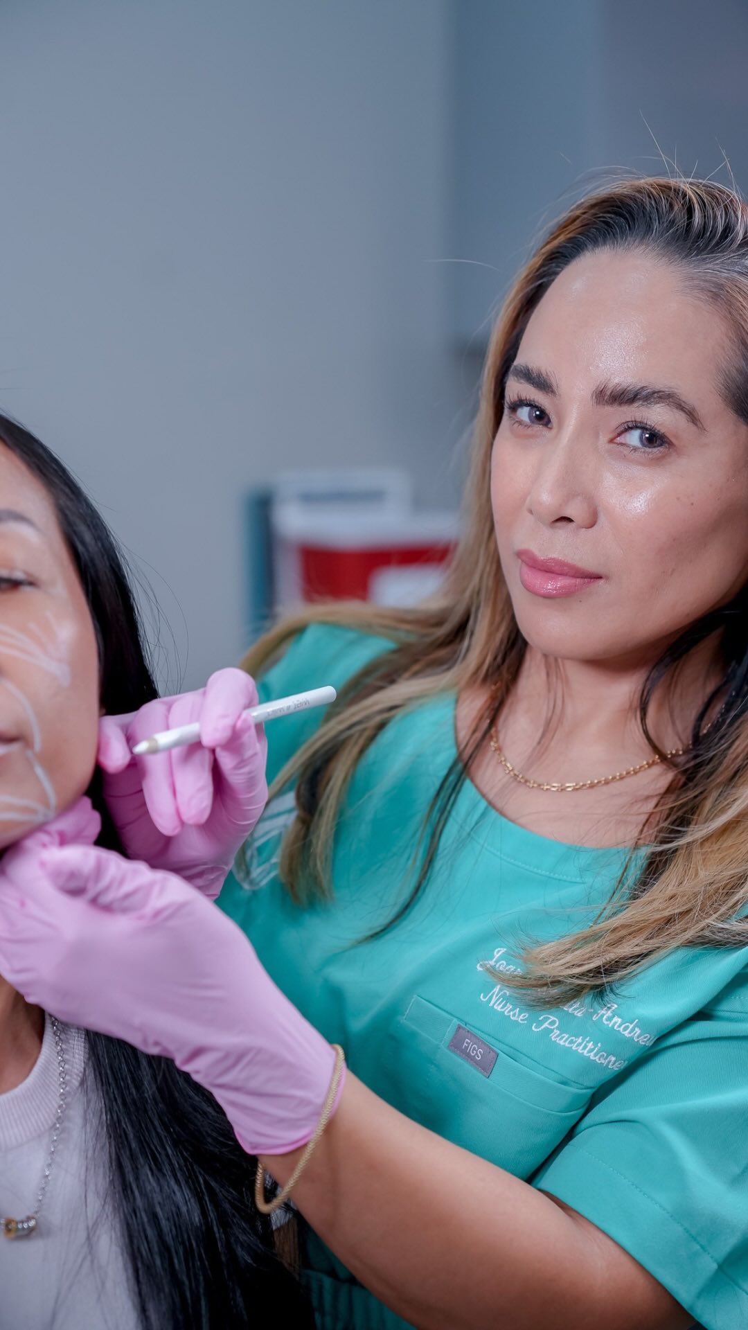 Treat yourself like you would raided the Halloween bucket this October 🎃
We’re giving 5 lucky winners a FREE treatment, just comment “ONE” below to see the promo details!
Spots for October bookings are filling up fast, don’t wait to grab yours. 🧡
#hawaiiaesthetic #medspahonolulu #hawaiiesthetician