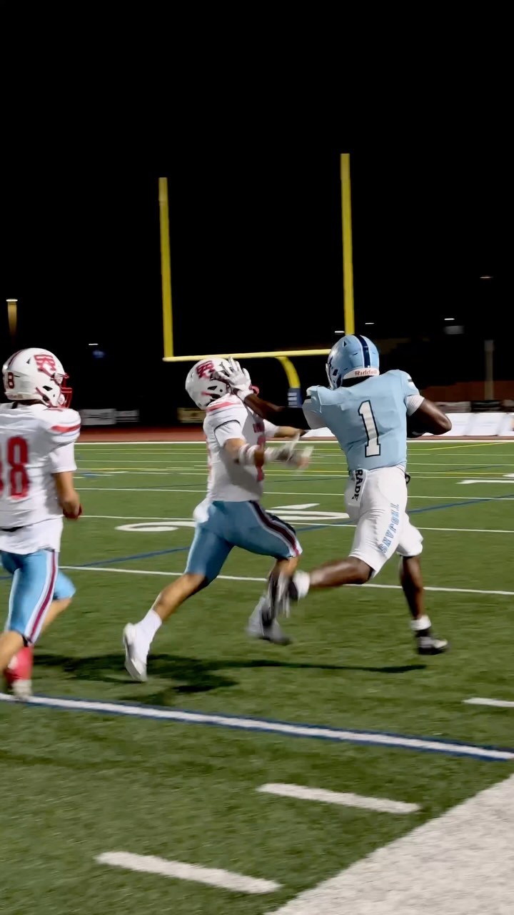 THE PLAY WAS DRAWN UP. #1 TOOK IT PERSONAL. 😮💨⚔️
75 YARDS. BROKEN TACKLES. STRAIGHT TO THE HOUSE. 🏈💨
#UNIFootball #highschoolfootball