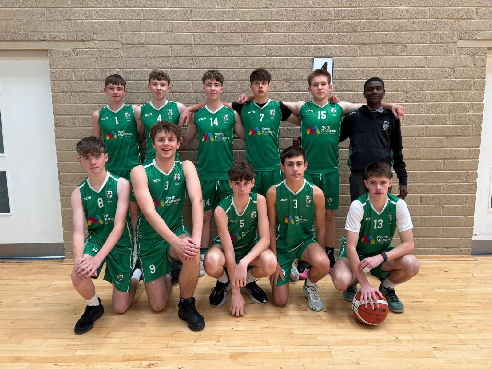 🏀 Basketball Action! 💚🤍
Our Coláiste Mhuire U16 and U19 basketball teams took on Maynooth Community College today in the third round of the group stages.
Our U16s faced tough opposition and, despite their efforts, were defeated 57-39.
Our U19s delivered a fantastic team performance, controlling the game from start to finish to secure an impressive 52-39 victory! 👏
Well done to both teams and their coaches for their continued hard work and commitment! 🏀
#ColaisteMhuire #Basketball #SchoolSport #Teamwork #positivityprideperformance