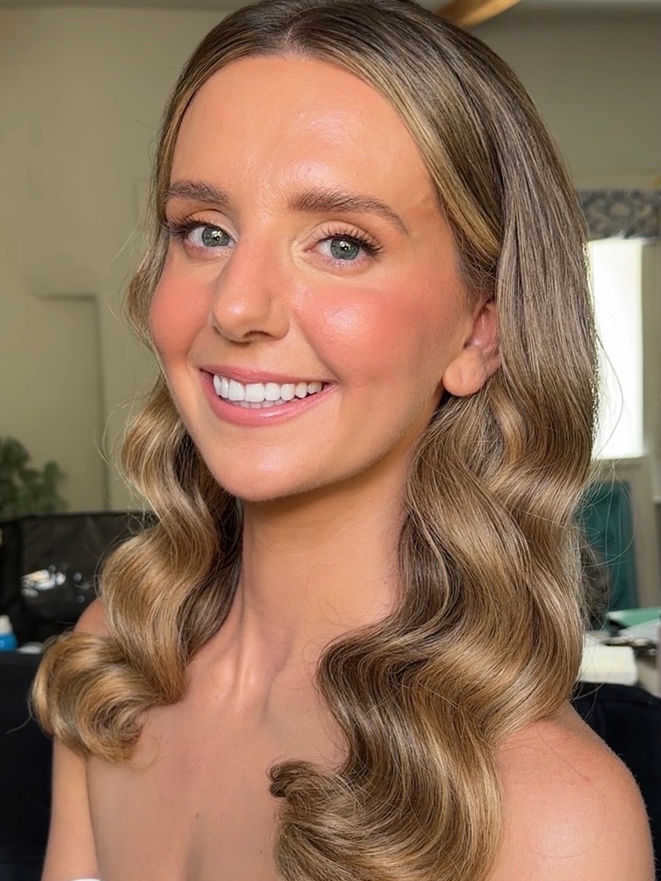 I couldn’t choose my favourite, so here’s a selection of frames showcasing Tori’s wedding hair and make up.
This make up look was all about the subtle details to give the ultimate lift, whilst still making Tori feel 100% herself. The main focus being a healthy, fresh, sun-kissed complexion and delicate blush. So radiant and gorgeous.
The hair followed suit with a soft bouncy effortless curl. And oh so shiny! ✨ Kamila worked her magic. @kamilarobertshmua
It worked perfectly with Tori’s personality and style choices for the day.
Another gorgeous wedding morning in the Cotswolds.
Make up products used:
Eyes
@plouise1 eyeshadow base in Rumour 2
@danessamyricksbeauty colourfix shade 5
@diorbeauty Universal highlighter palette (bronze shade)
@makeupbymario super nudes (light and bronze shade to highlight and define)
@inglotuk - Brown Gel Liner to tight line waterline
Black & Brown cluster lashes to give a natural flutter to the lashes
Brows
@byelliebeauty - Brow Texture (always)
@nyxcosmetics_uk - Ash brown brow pencil
Base
@biodermauk Micellar Water to prep
@firstaidbeauty exfoliating pads
@dalba_global Facial mist
@tatcha Water Cream
@erborian_uk CC cream for redness
@diorbeauty Face & Body foundation (old formula, rip :(
@nudestix Body Language, Sweet Peach, Poppy Girl
@patrickta Not too much blush
@hourglasscosmetics Bronzers & powder
Lips
@laneige_uk Lip Mask (the Best!)
@nyxcosmetics_uk Nude Truffle Lip Liner
@charlottetilbury Icon Baby lipstick
Save this look for your bridal inspiration 🤍🤍
#bridalmakeup #weddingmakeup #bridalmakeupartist #softmakeuplook glowingskinisalwaysin
Bridal Make up. Wedding Make up. Pretty Make up. Wedding Day. Cotswold Make up Artist. Soft Make up. Blusher.