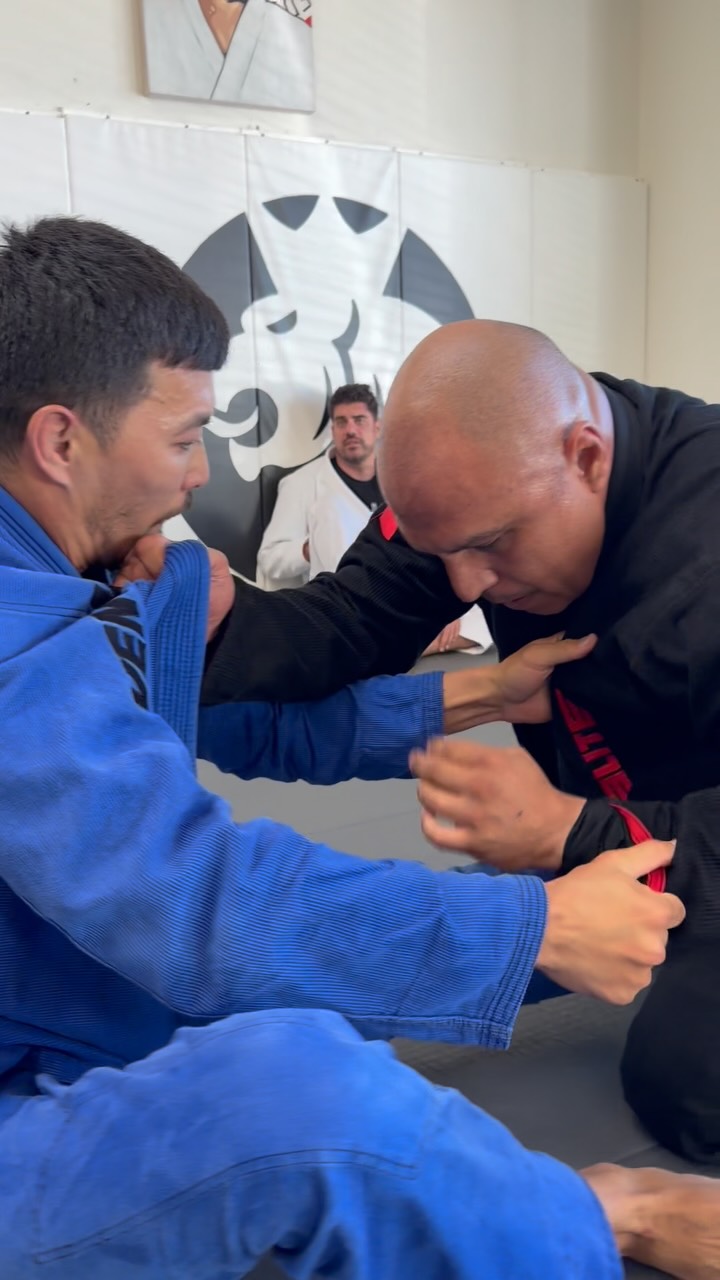 TGIF. NoonJitsu.
Let’s keep it going Family! See you on the mat!
#OneTeamOneGoal
@legacylosangeles 📍