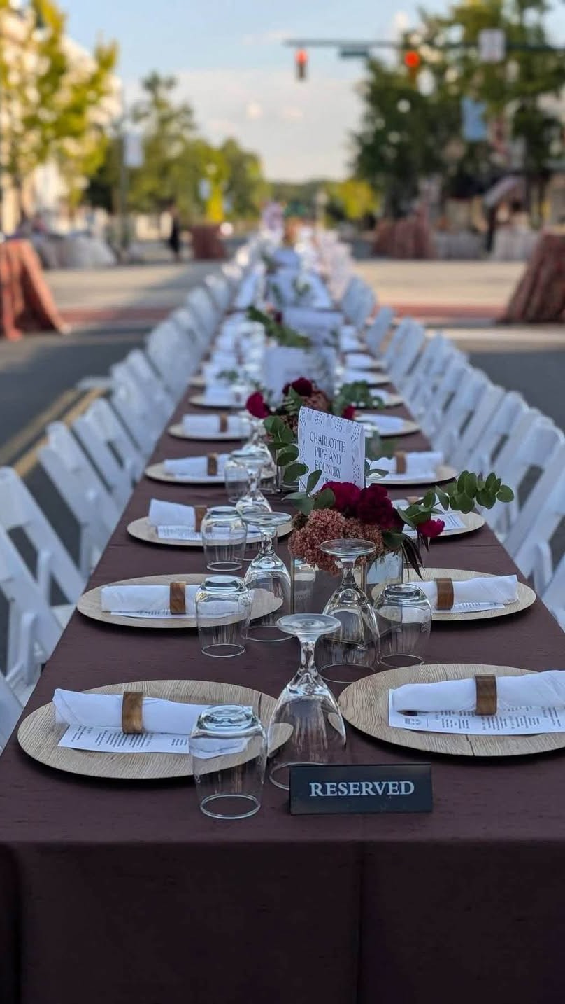 #FlashbackFriday to ‘Dinner on Main’ in Albemarle, North Carolina! 🍴
Hosted each fall by the @stanlychamber, this incredible farm to table community event brings people together in the most beautiful way, and Party Tables is proud to sponsor the linens that set the table for it all. Giving back to the communities we serve has always been part of who we are, and this one is a reminder of exactly why it matters.
Video: @dinneronmain704
#FBF #NorthCarolina #GiveBack #StanlyCountyChamber
