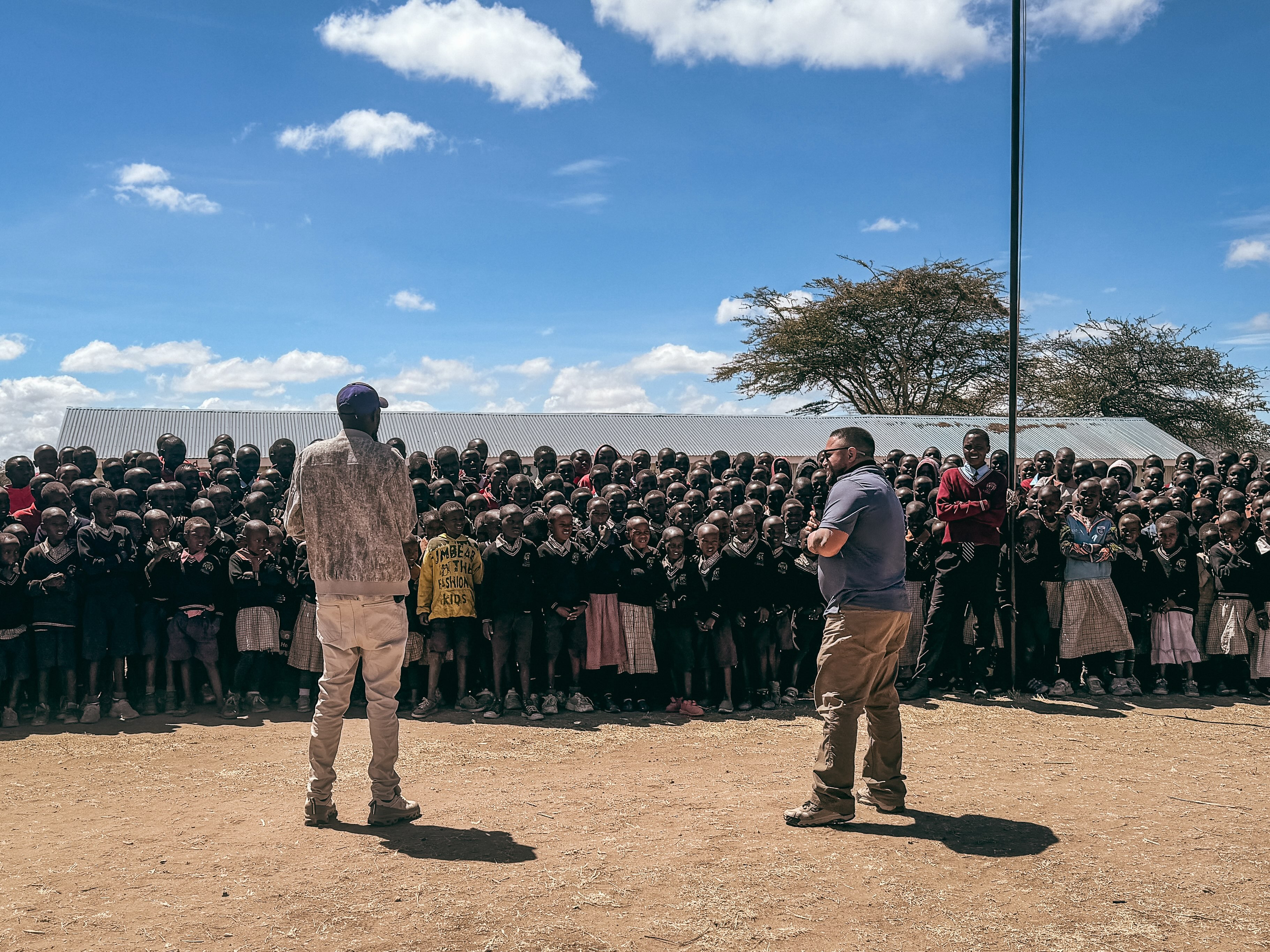 What an INCREDIBLE morning at a local school!
The team did an amazing job testifying and presenting the Gospel. We gave out over 400 bibles!!! And almost EVERY student raised their hand to receive Jesus into their hearts!!!
🙌🏼 😭
Right now, the team is preaching in the open air market. We are believing God for a mighty move!
Keep praying us through!