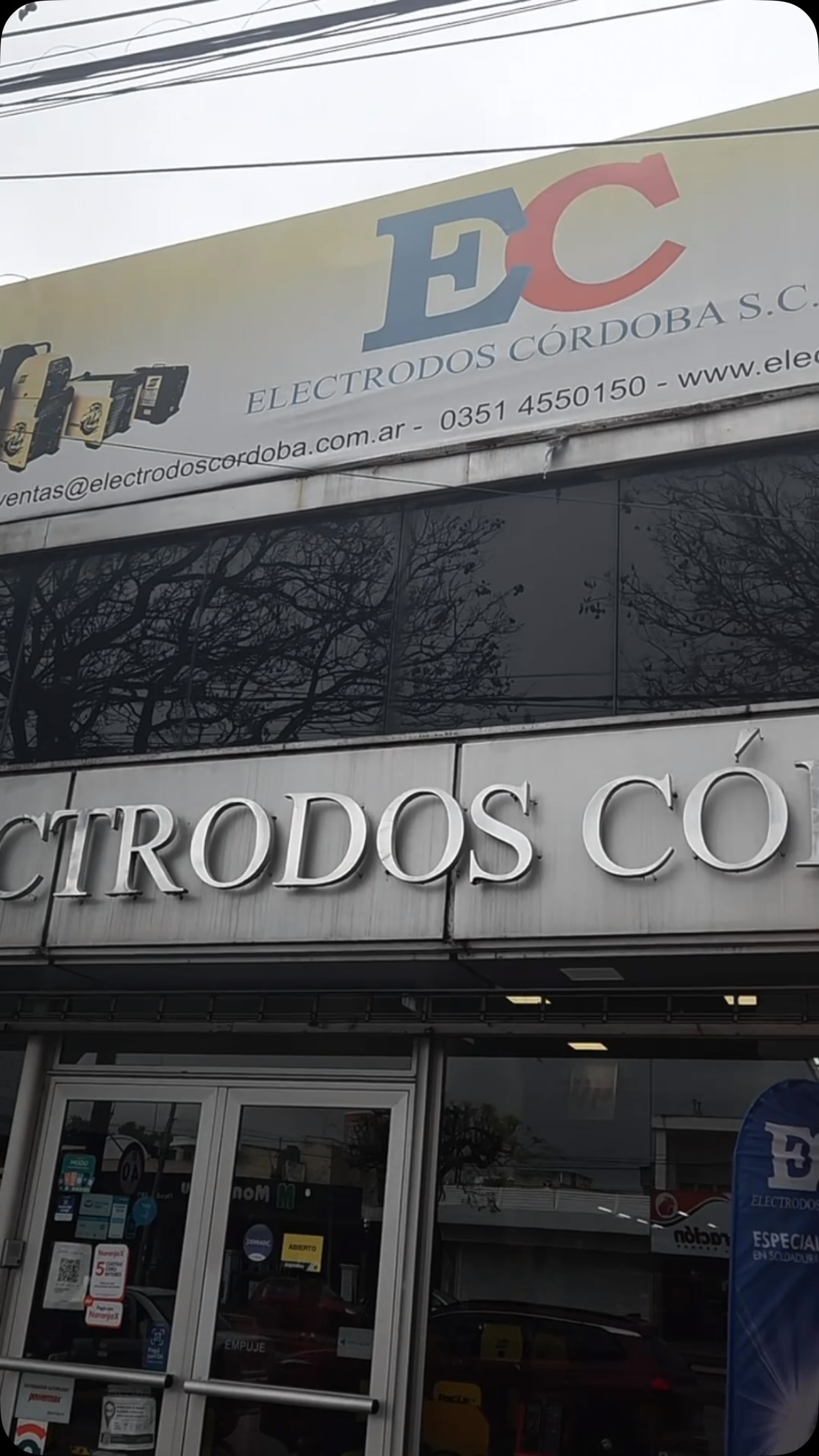⚡🔥 ¡ASÍ VIVIMOS LA OPEN DEMO INGCO EN CÓRDOBA! 🛠️
Junto a MAREQ, compartimos una jornada a pura acción, donde nuestros clientes pudieron probar herramientas INGCO en vivo, conocer sus novedades y recibir asesoramiento técnico de especialistas 💪
🙌 Gracias a todos los que se acercaron y fueron parte de esta experiencia.
¿Te la perdiste? ¡Te esperamos en la próxima Open Demo! ⚡