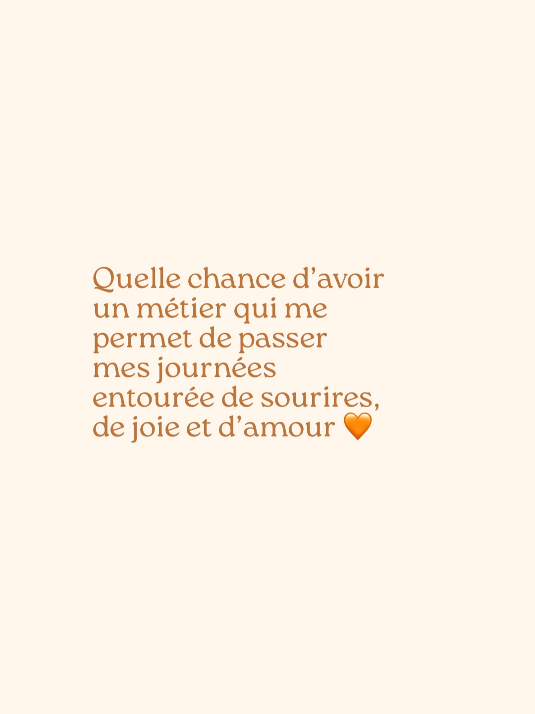 Quelle chance de pouvoir être là pour capturer autant de sourires, de joie et d’amour 🧡
Des petits instants qui passent vite, mais qu’on est tellement heureux de pouvoir garder.
#photographerouen #beinghappy #photoshootlife #seancephotonormandie
