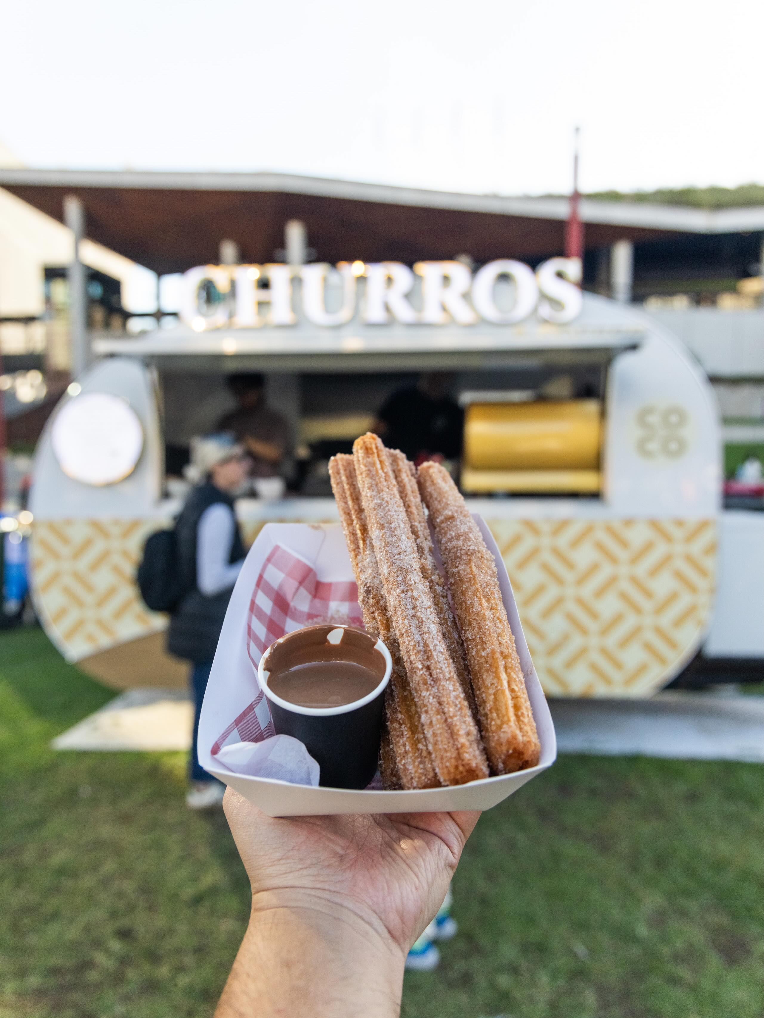 Last weekend of Echoes of Bella Vista!
Grab a coffee and fresh churros while you enjoy the spectacular light show.
See you this weekend!
#EchoesOfBellaVista #BellaVista #LightShow #Churros #Coffee