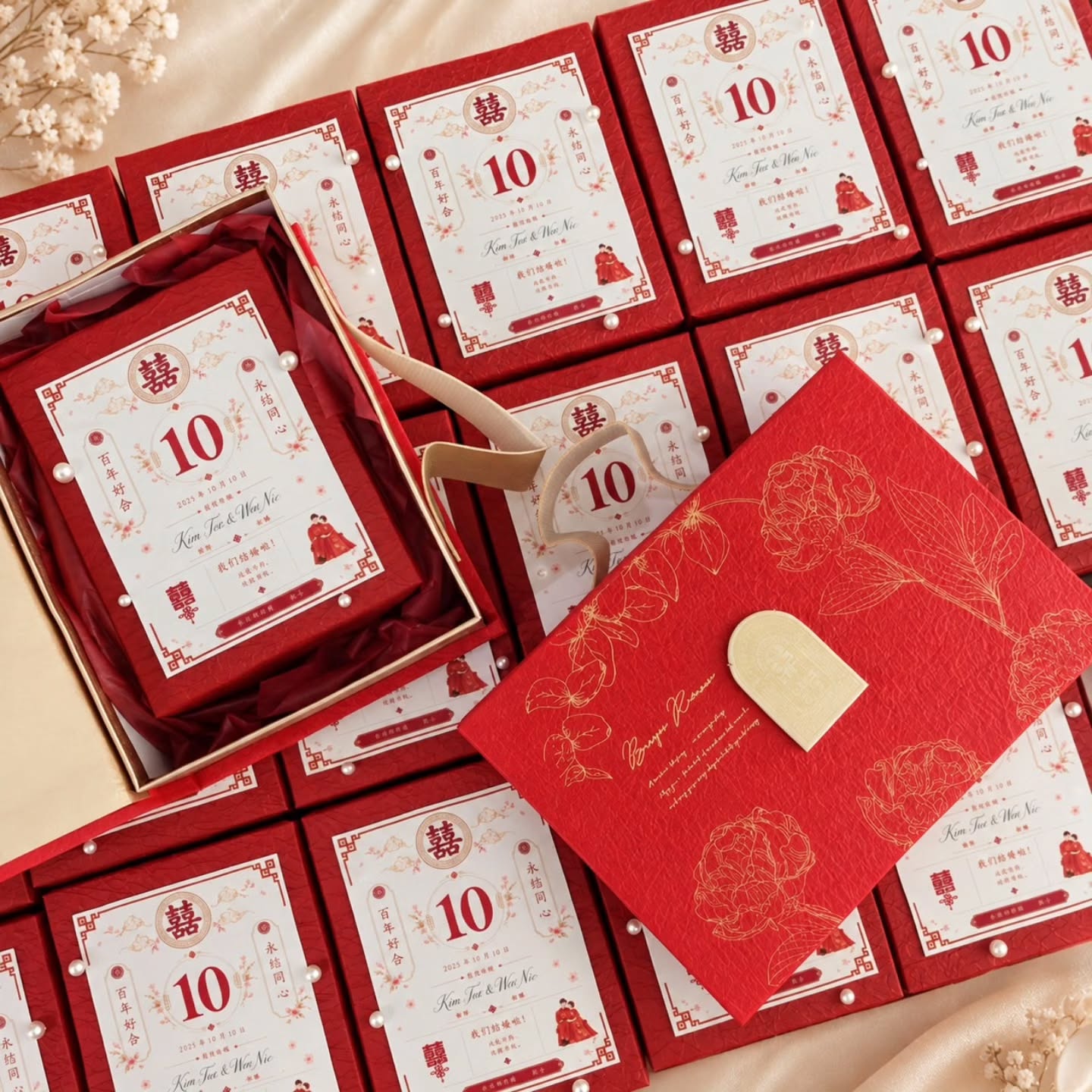 ❤️ A little box of happiness, wrapped in tradition.
In Chinese weddings, every detail carries a blessing. From the auspicious red and gold to the symbol of Double Happiness, each element represents love, joy, and the beautiful beginning of a new chapter.
Thoughtfully prepared for a celebration of two hearts becoming one. Because the most meaningful gifts are those that carry love beyond the wedding day. 💍
Venice Cookies House
Premium Taste, Elevated Cookie Gifts.
#VeniceCookiesHouse #ChineseWeddingGift #WeddingDoorGift #WeddingCookies #DoubleHappiness