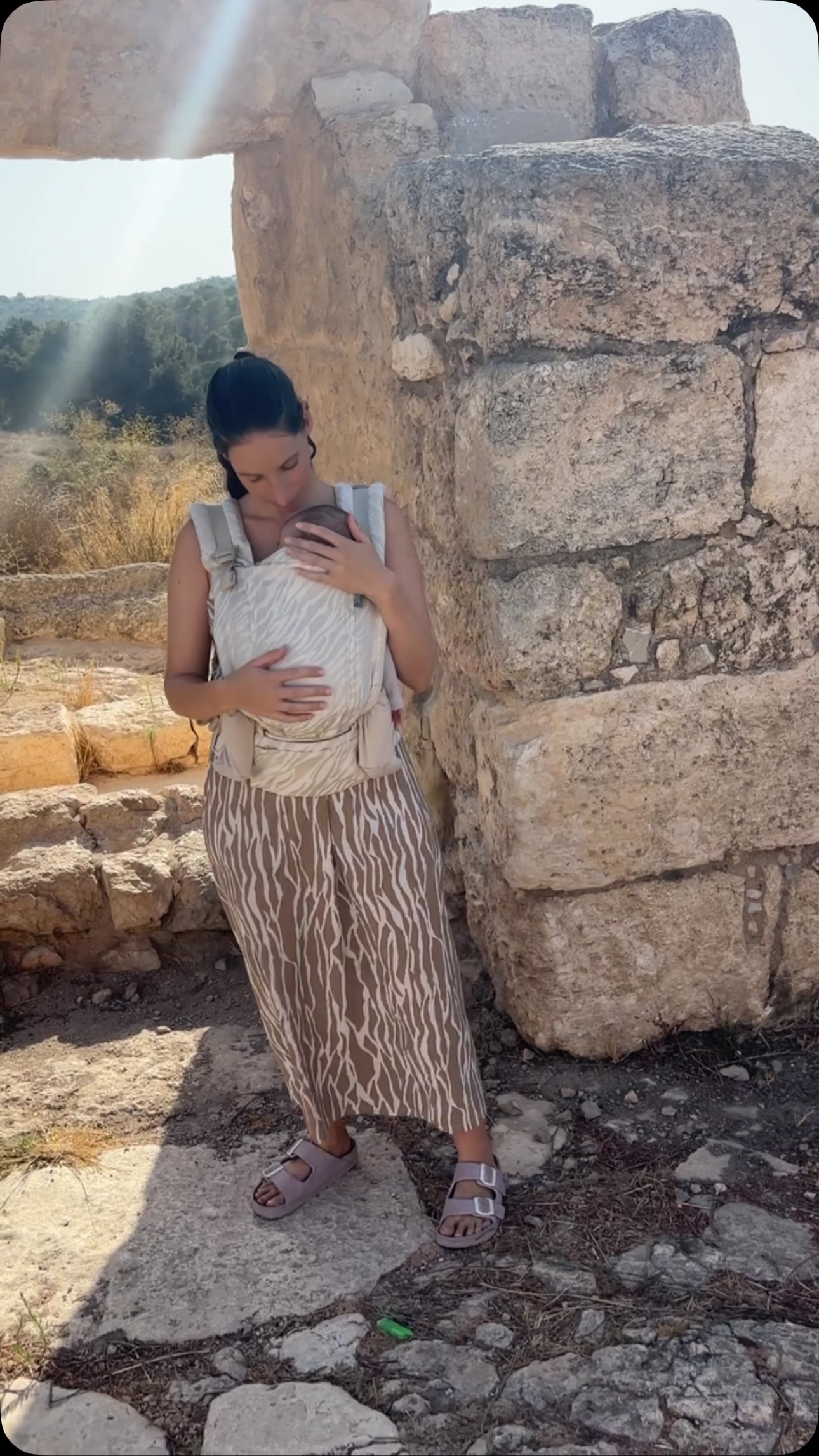 מנשא לאב אנד קרי וואן איבו 🤩🤩🤩 לחווית נשיאה מעולם אחר 👌🏻 #חיבוקי #לאבאנדקרי #מנשא #מנשאים #חיבוקי