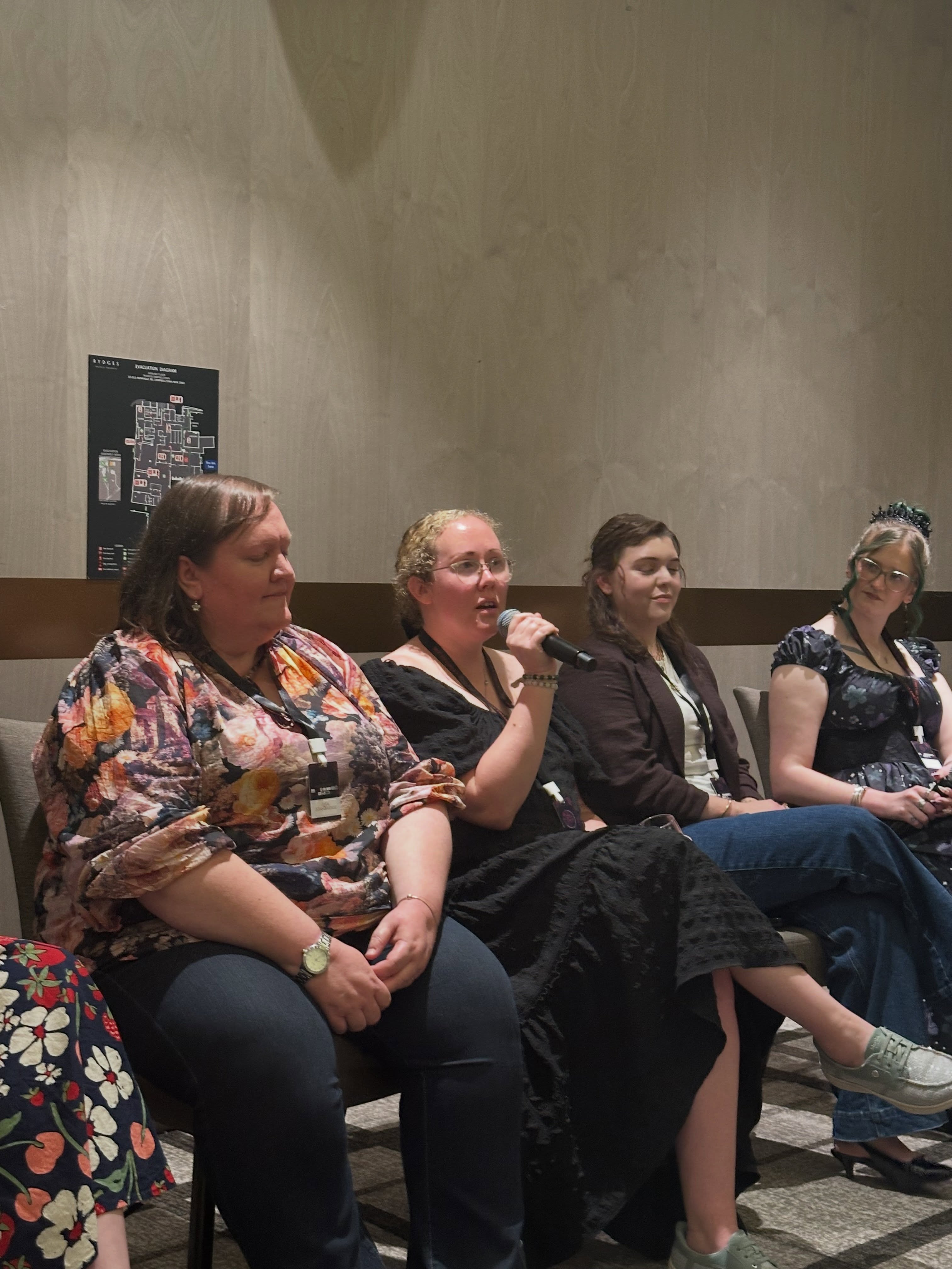 On Friday night i spoke on a panel about a subject i love: indie publishing. Public speaking is not my favourite thing, but this night and opportunity absolutely refilled my creative well! I’m so so pumped and inspired to help other authors, especially new and aspiring authors, to fulfil their dreams. What is this job i get to do??
#authorlife