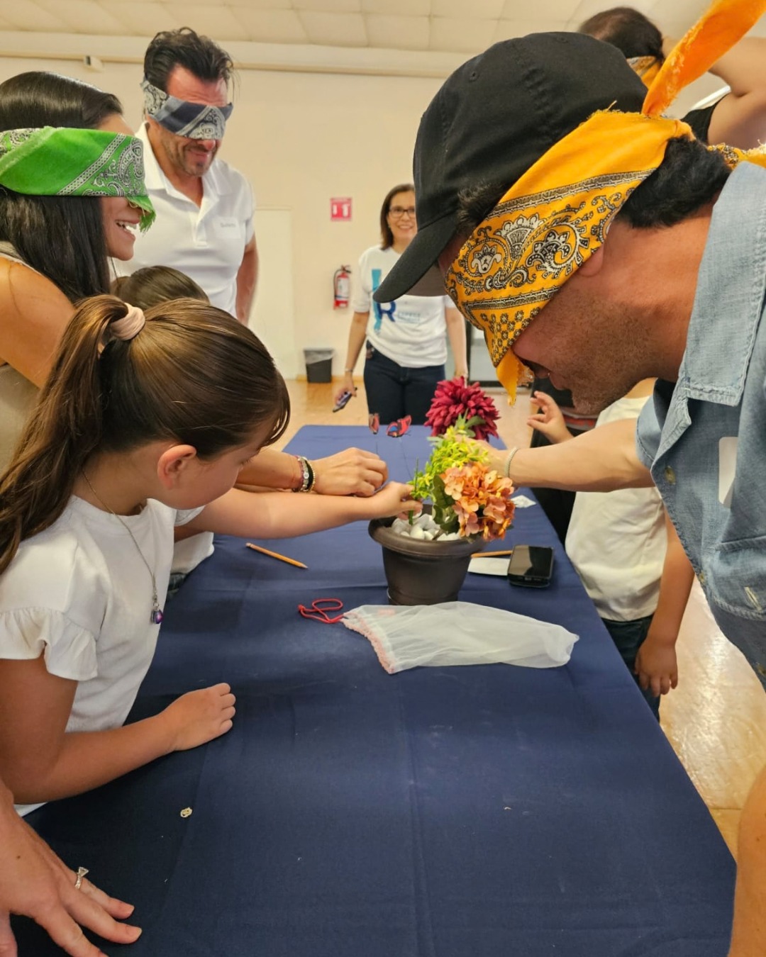 Our 2nd Grade Signature Event brought families from both campuses together to celebrate what community is all about: it’s not about me or you, it’s about us.
The sense of community begins at home and grows when we share it with others. 👏 #WeAreISR
