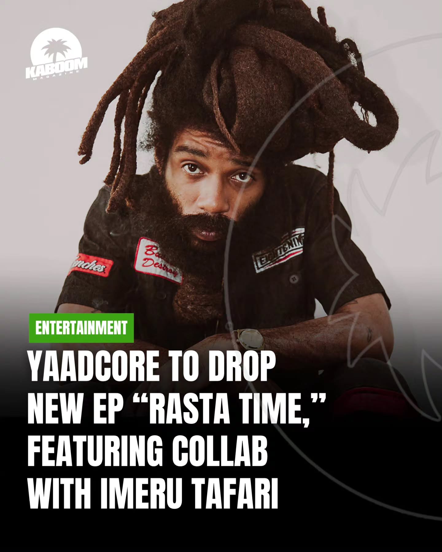 Jamaican reggae artiste Yaadcore is set to release his seven-track EP Rasta Time on October 27 through Mixto Records and his 12 Yaad Records label.
Ahead of the release, Yaadcore has unveiled “Choppa Dem,” featuring rising reggae artiste Imeru Tafari. The socially conscious track addresses youth violence in Jamaica, blending Nyabinghi percussion with trap beats.
“‘Choppa Dem’ is an observation of the younger generation today,” Yaadcore explains. “In Jamaica, the term choppa dem refers to scammers. This is not directed to only scammers, but younger youths in this generation who are glorifying the word demon, resulting in a bag of senseless killing. It is a social commentary on today’s society.”
The single follows the EP’s title track, “Rasta Time,” which celebrates Rastafari culture and the legacy of Haile Selassie.
The upcoming project also features collaborations with reggae veteran Capleton and Afro-Mexican singer Malaïka, alongside acoustic and dub versions of the title track.
More on Kaboommag.com 🗞
#Kaboom #KaboomMag