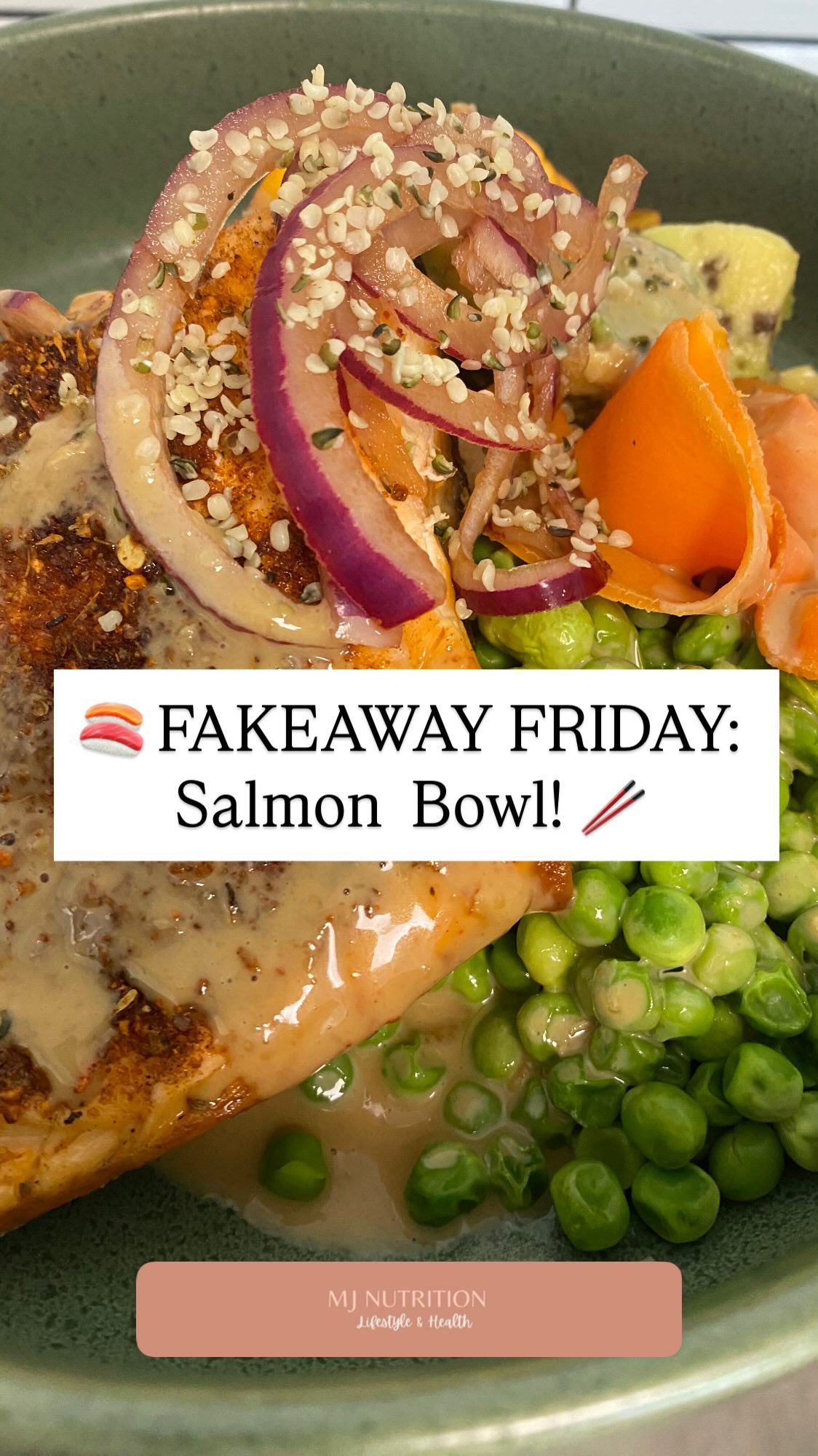 🍣 FAKEAWAY FRIDAY: Salmon Bowl! 🥢
Craving a takeaway? Make THIS instead! 👀
This salmon bowl is my kind of Friday night fakeaway, sticky rice, tender salmon, crunchy carrots, edamame and the most delicious sauce to bring it all together. 🤤
It’s fresh, satisfying and packed with goodness, without sacrificing flavour!
🐟 Salmon for protein and omega-3 fats
🍚 Rice for energy and satisfying carbs
🫛 Edamame for extra plant-based protein and fibre
🥕 Colourful veggies for fibre and micronutrients
🥣 That delicious sauce that makes the whole bowl!
(Tahini, honey, soy sauce & mayo)
✨ A simple way to bring your favourite takeaway flavours home, using real ingredients and creating a balanced meal that tastes amazing.
Because healthy eating doesn’t have to mean missing out…
sometimes, it just means making your favourite foods at home!
Save this for your next Friday night fakeaway and tell me… are you team homemade or takeaway? 👇
#FakeawayFriday #SalmonBowl #HealthyEating #GibraltarFood