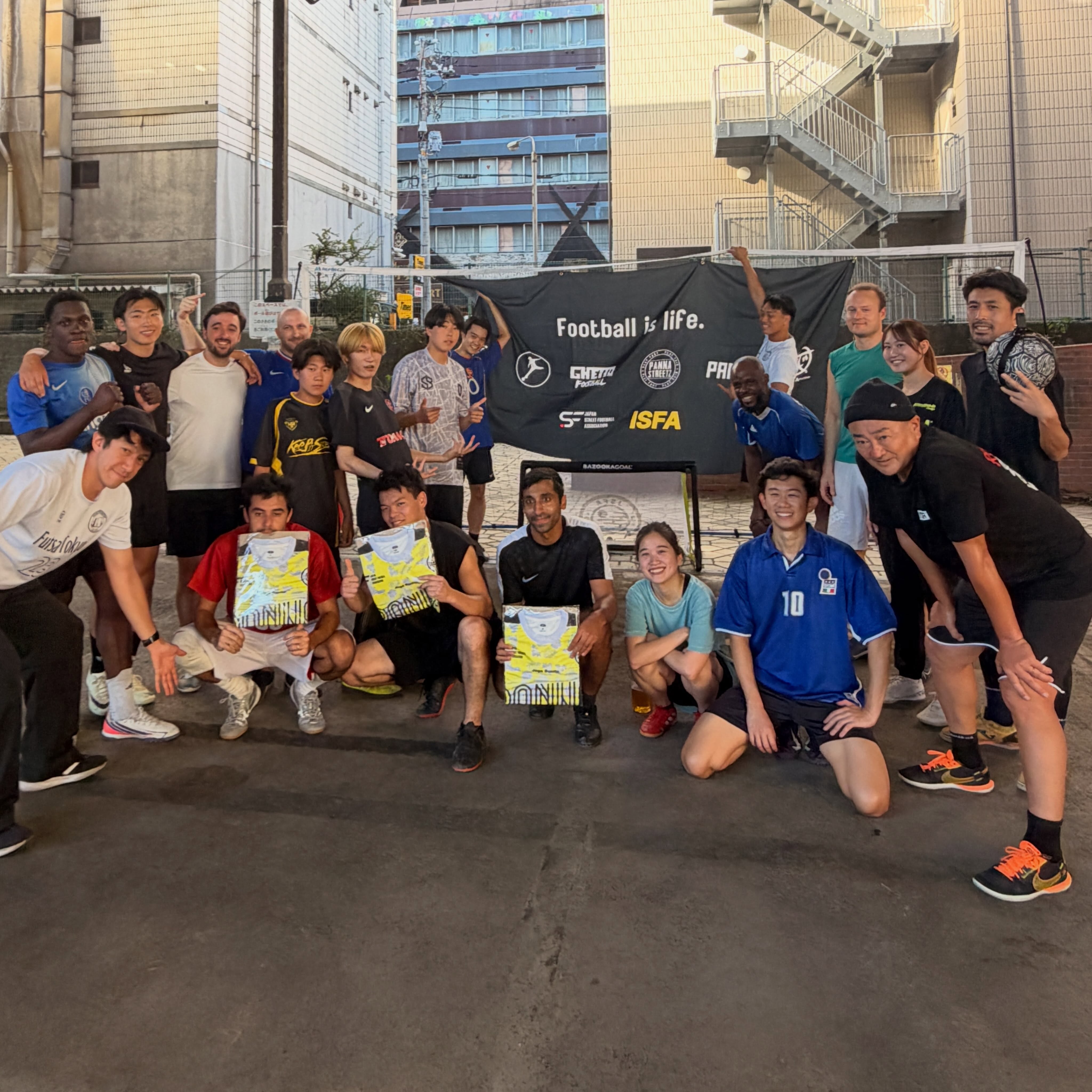 MATCH TOKYO × JSFA ⚽️
PANNA & 3v3 at Tatekawa Shinsui Park!
Great games, great people, good times.
Thanks to everyone who joined us!
Let’s do it again 🙌
@match_tokyo @futsaltokyo
#墨田区 #竪川親水公園 #ストリートサッカー #3v3 #streetfootball